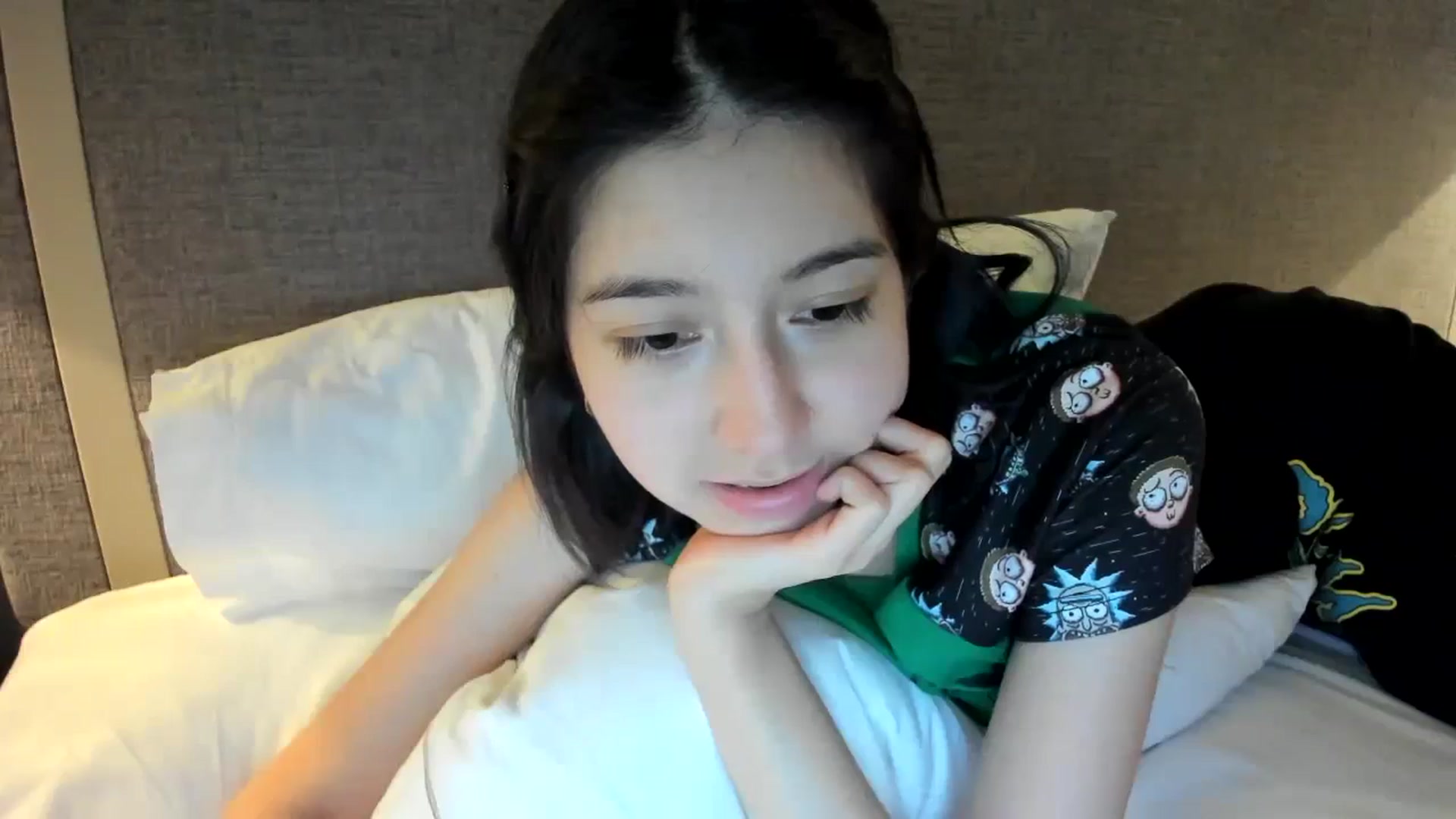 Gallery image thumbnail from Cherrycute666's myfreecams stream on, 02/13/2024, 02:21 image 16 of 20
