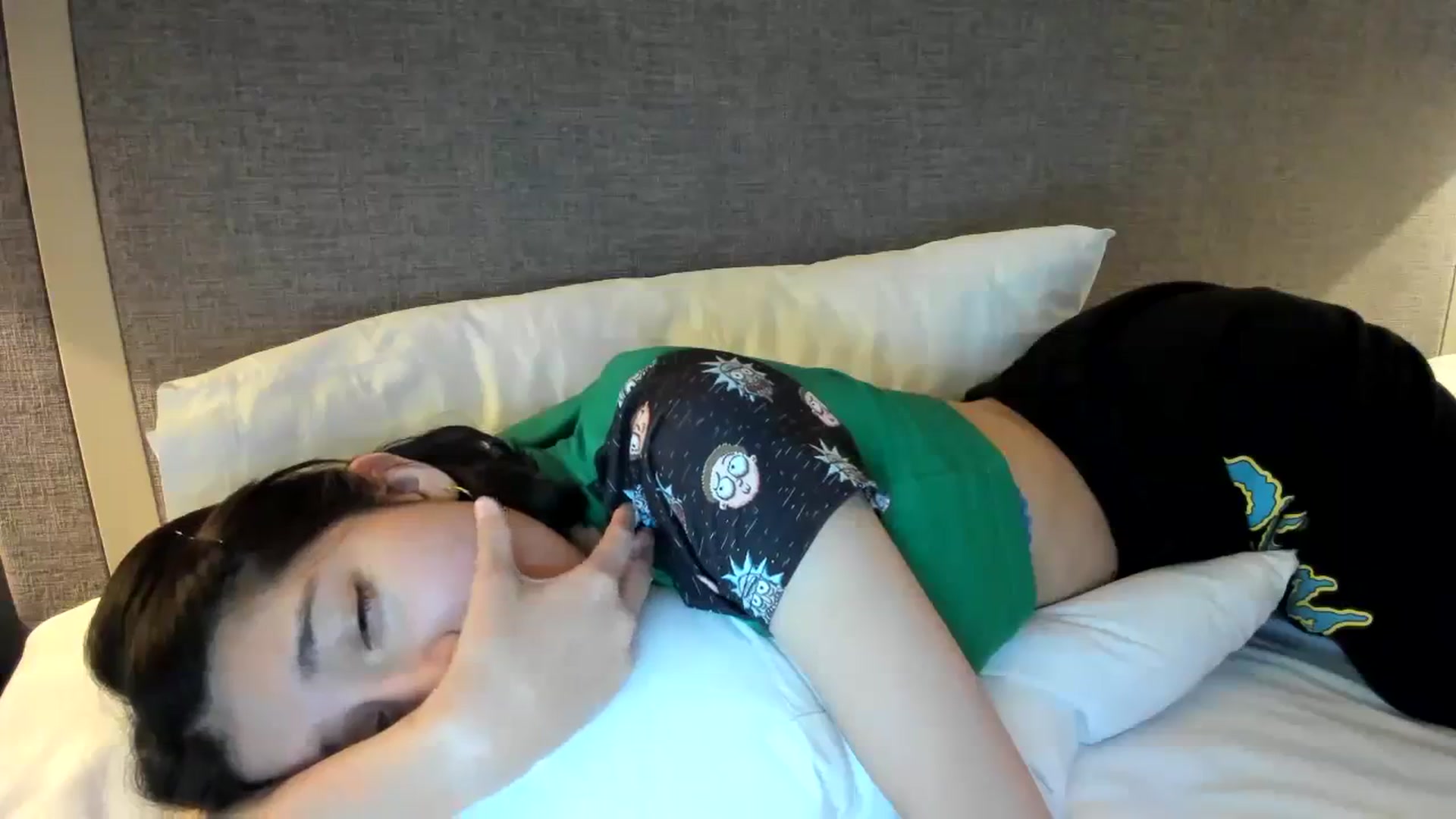 Gallery image thumbnail from Cherrycute666's myfreecams stream on, 02/13/2024, 02:21 image 13 of 20