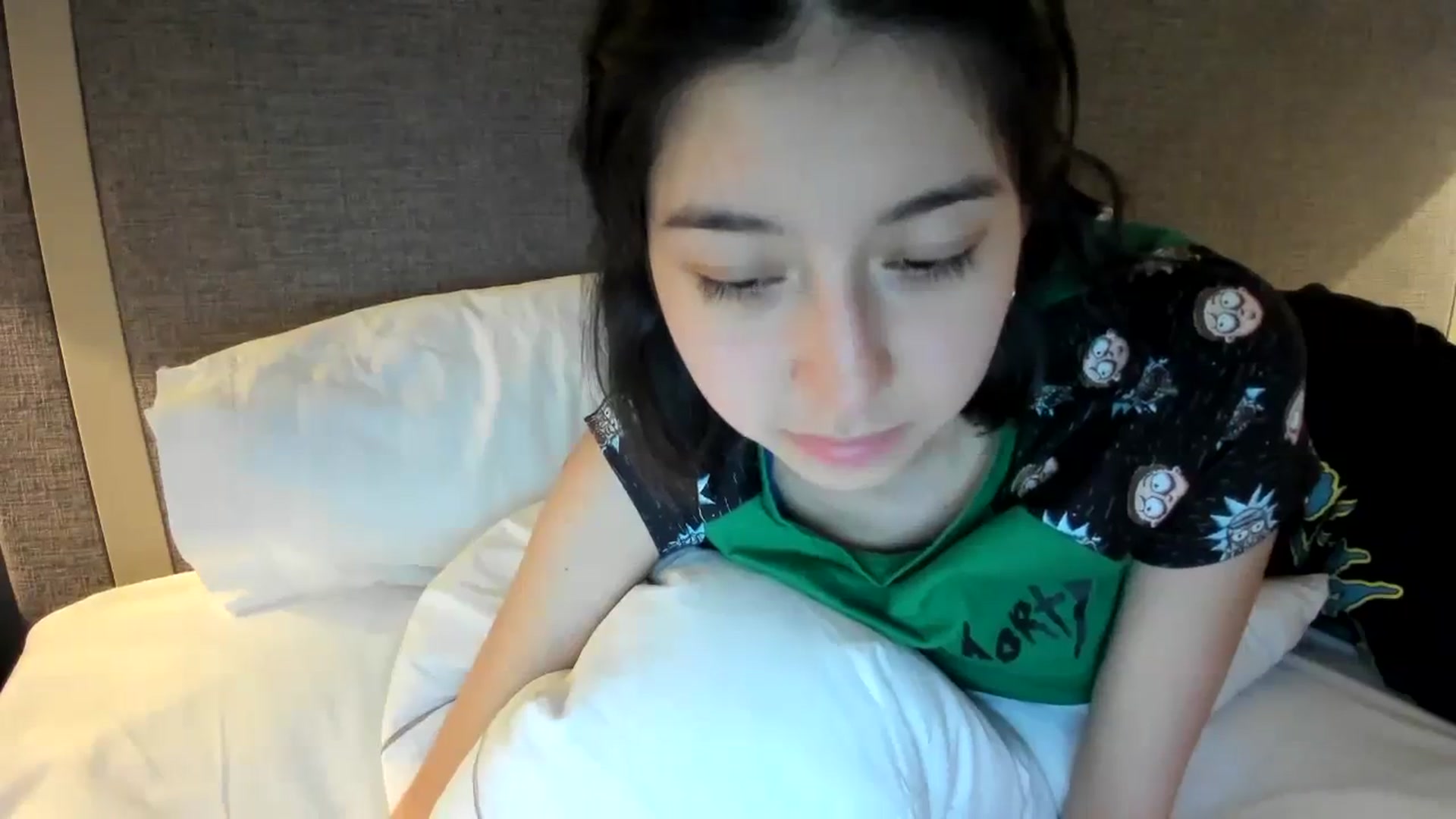 Gallery image thumbnail from Cherrycute666's myfreecams stream on, 02/13/2024, 02:21 image 15 of 20