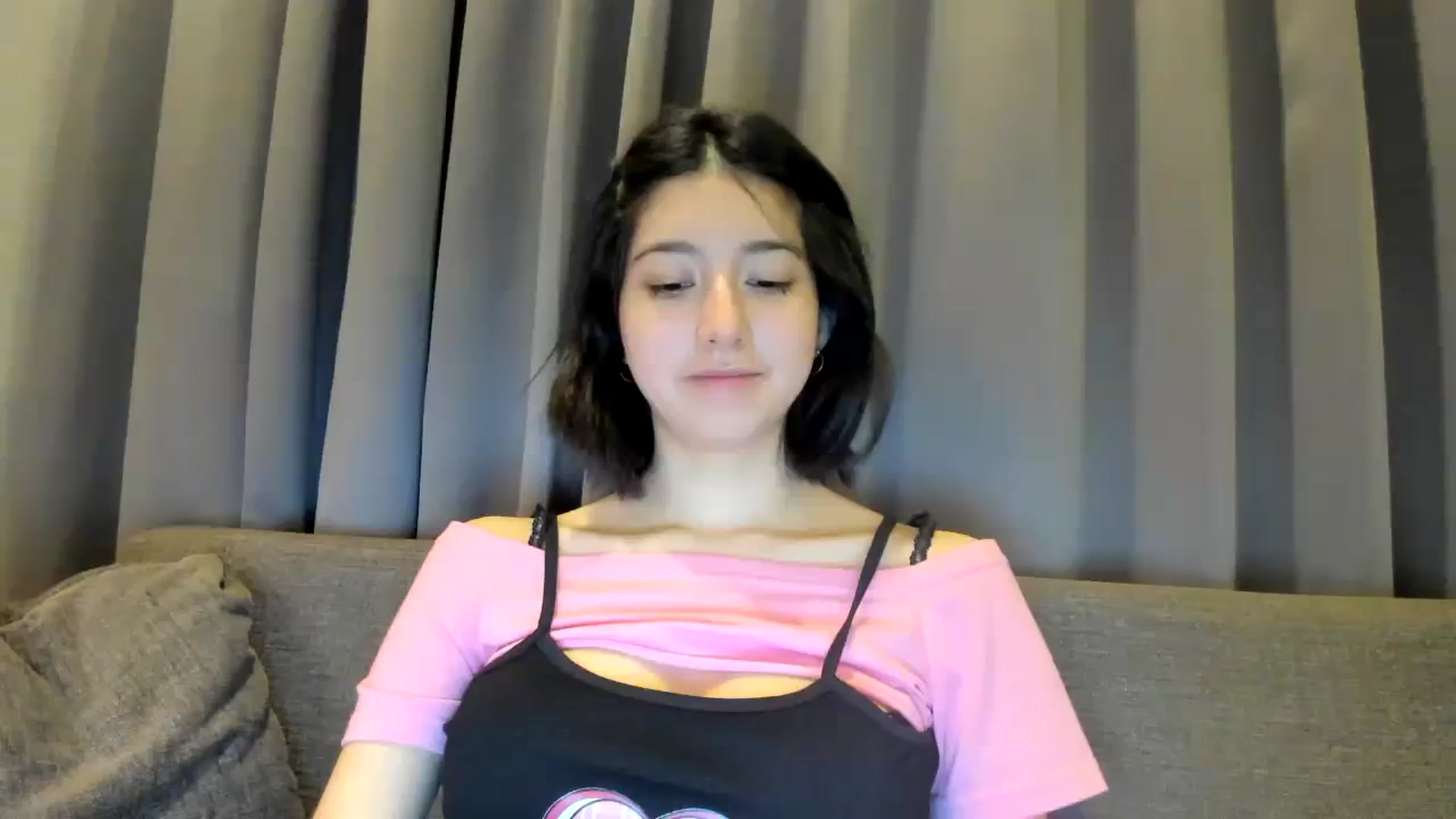 Gallery image thumbnail from Cherrycute666's myfreecams stream on, 02/14/2024, 05:31 image 18 of 20