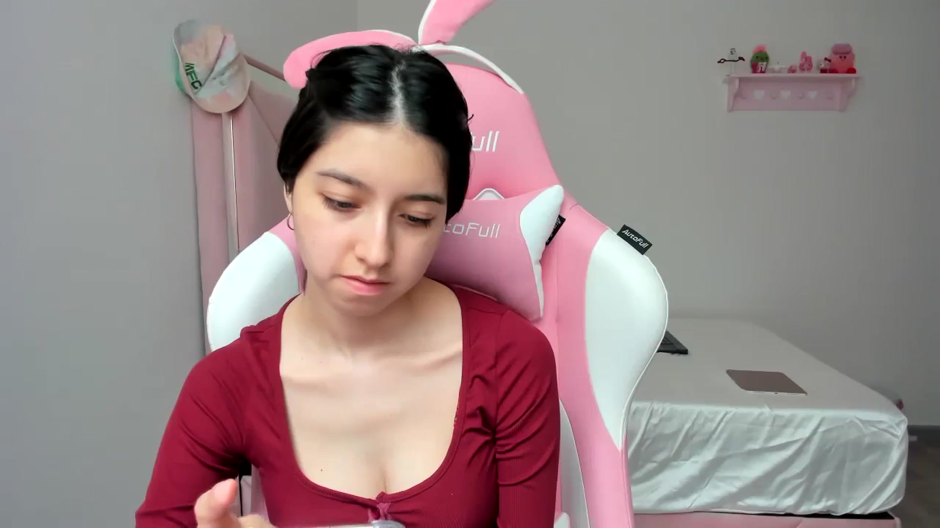Gallery image thumbnail from Cherrycute666's myfreecams stream on, 02/16/2024, 23:20 image 3 of 20