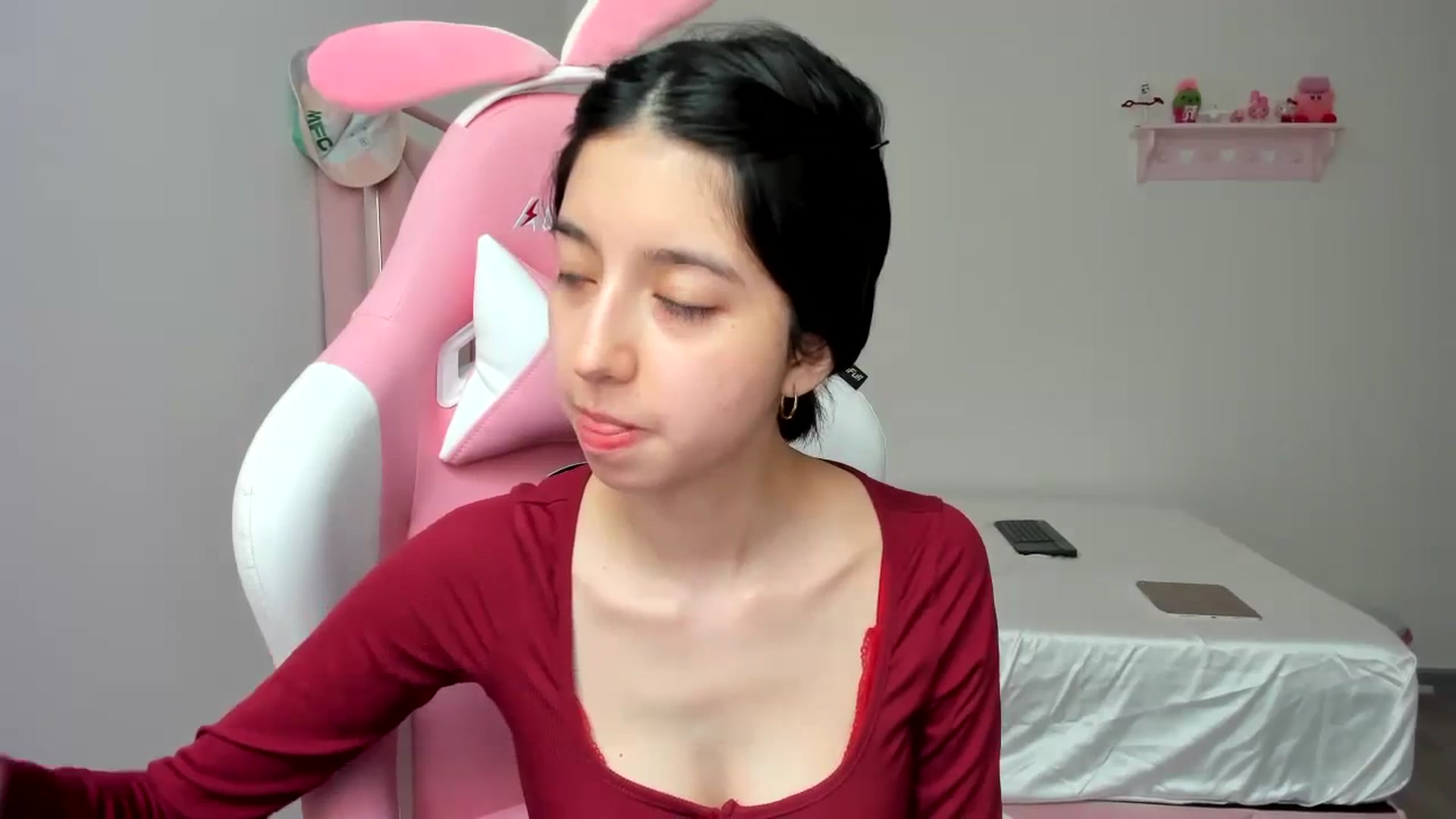 Gallery image thumbnail from Cherrycute666's myfreecams stream on, 02/16/2024, 23:20 image 12 of 20