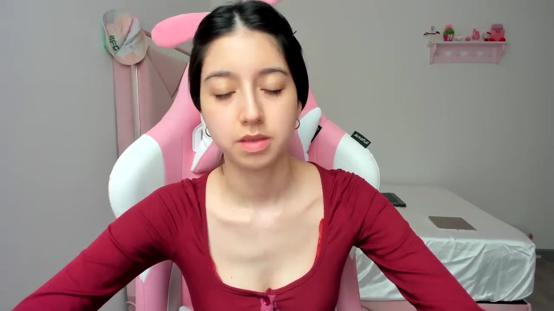 Gallery image thumbnail from Cherrycute666's myfreecams stream on, 02/16/2024, 23:20 image 6 of 20