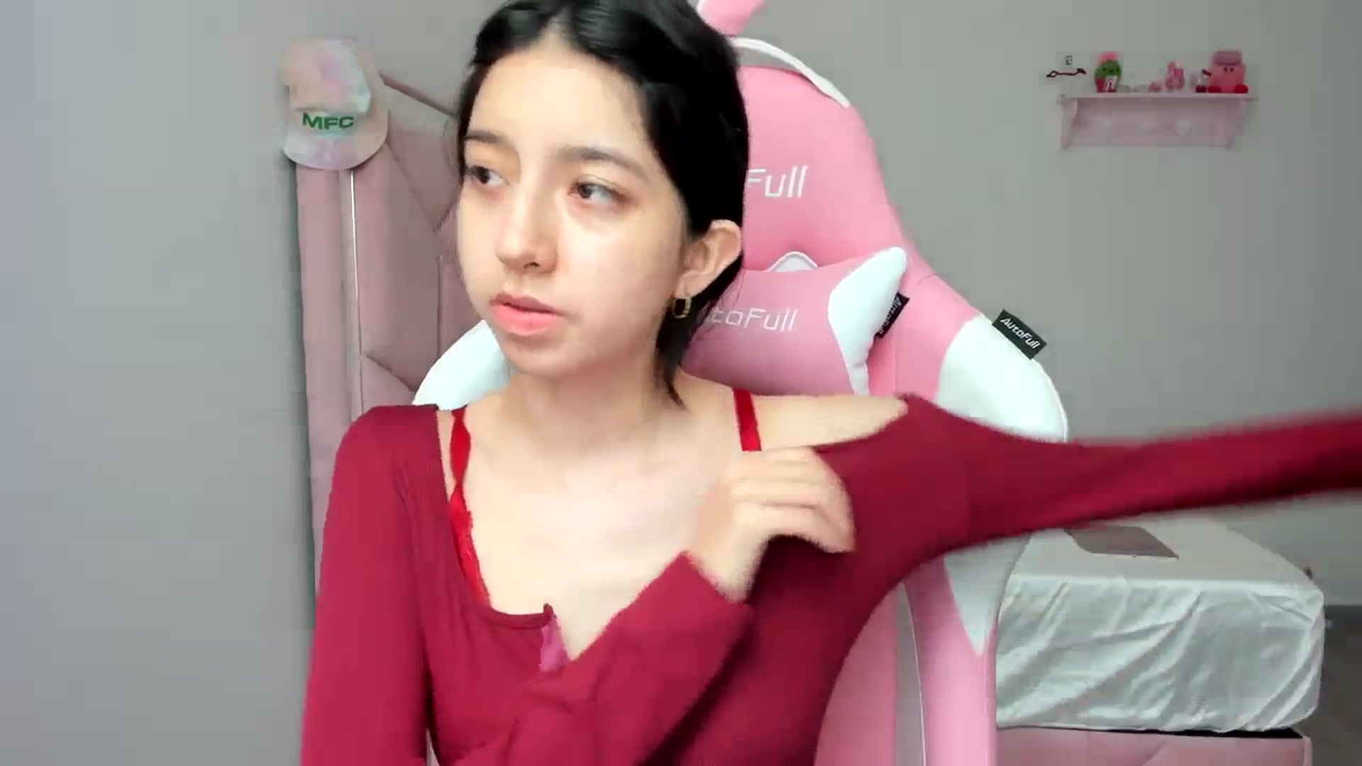Gallery image thumbnail from Cherrycute666's myfreecams stream on, 02/16/2024, 23:20 image 17 of 20