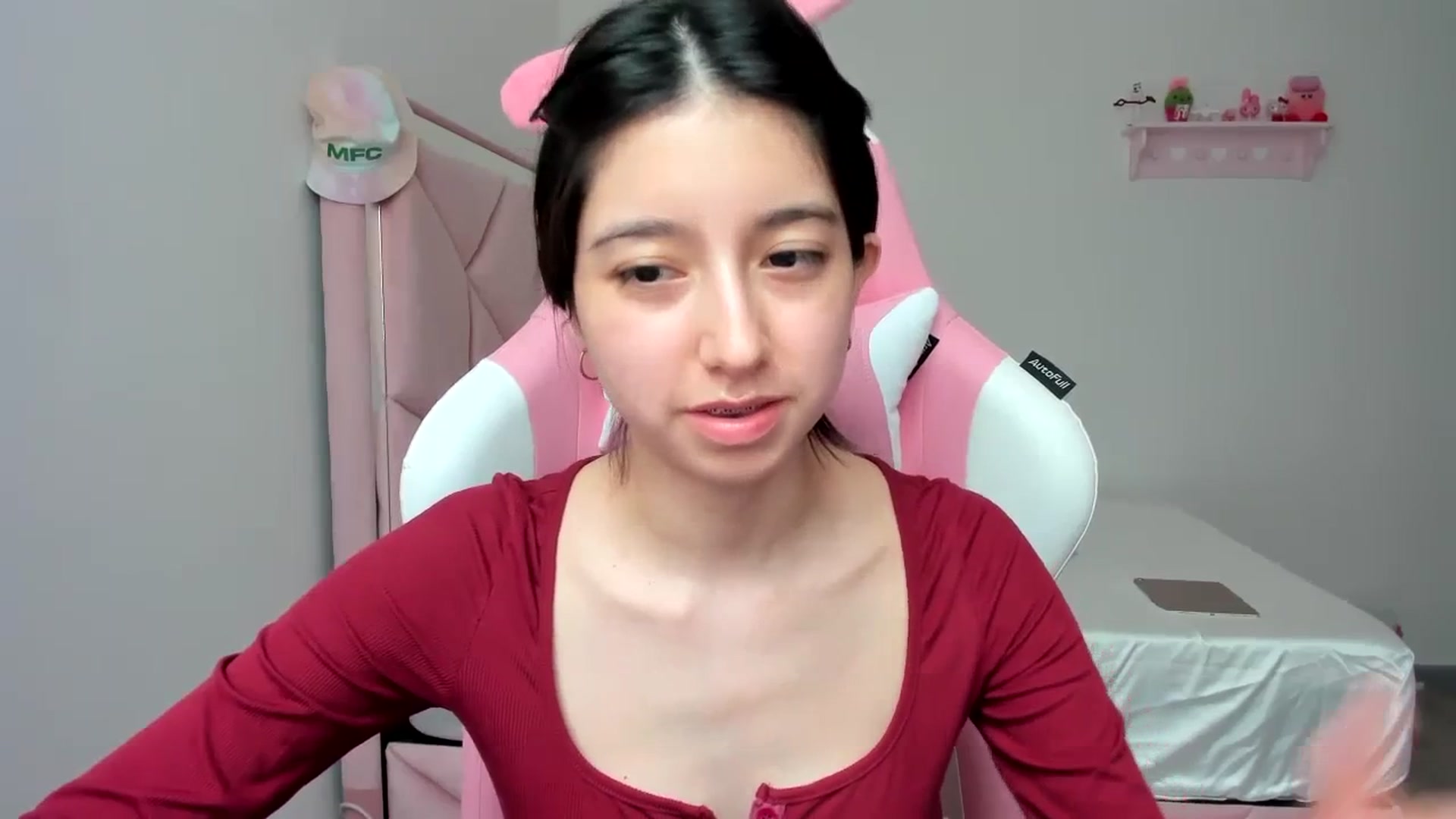 Gallery image thumbnail from Cherrycute666's myfreecams stream on, 02/16/2024, 23:20 image 16 of 20