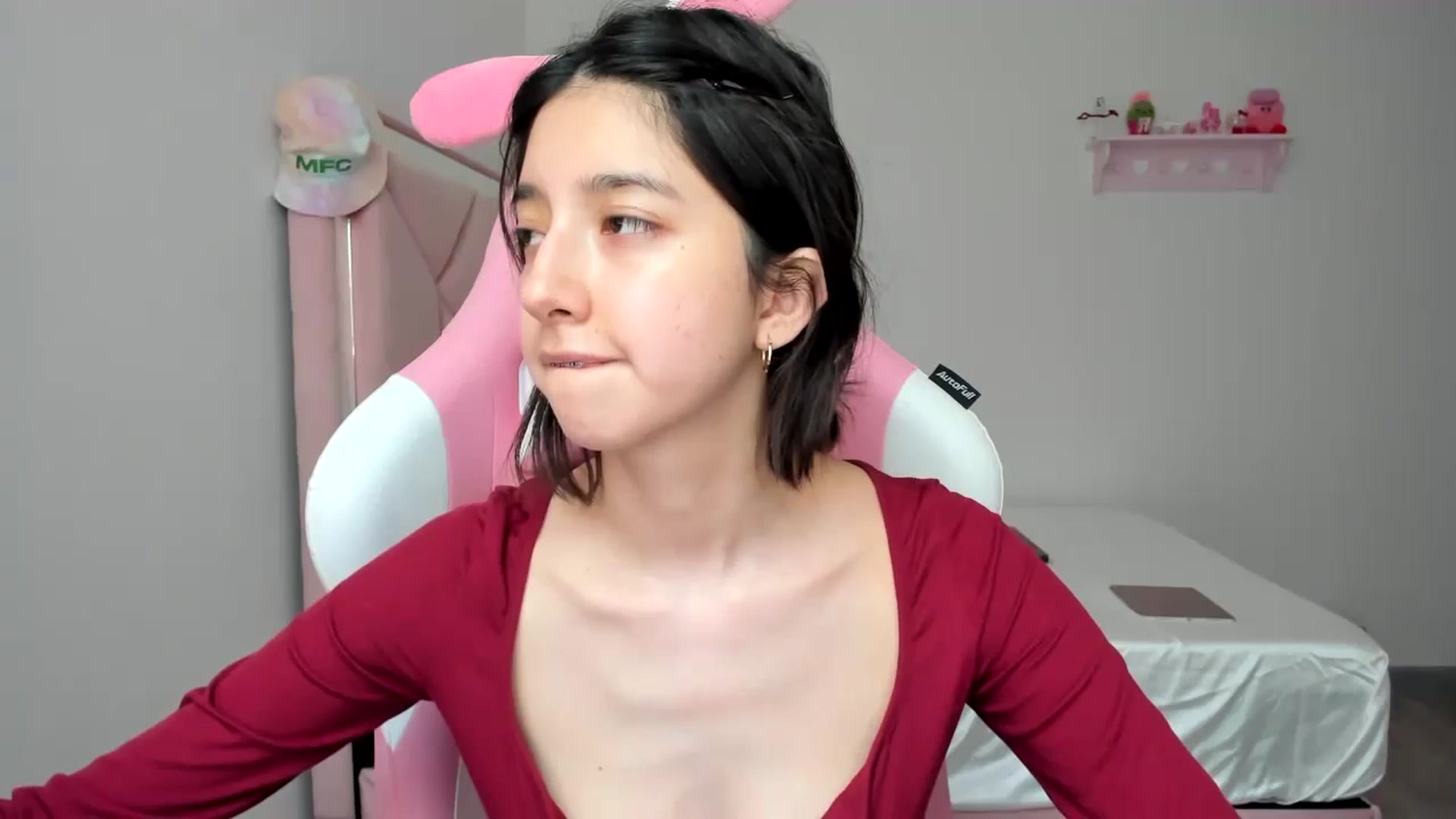 Gallery image thumbnail from Cherrycute666's myfreecams stream on, 02/16/2024, 23:55 image 16 of 20