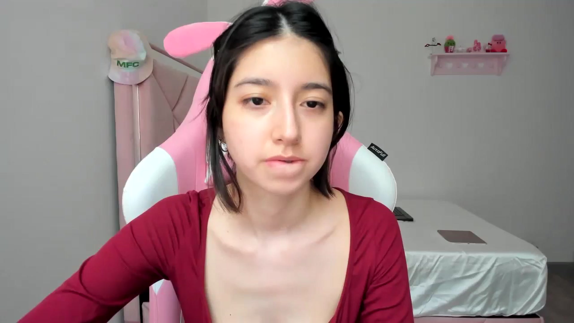 Gallery image thumbnail from Cherrycute666's myfreecams stream on, 02/16/2024, 23:55 image 17 of 20