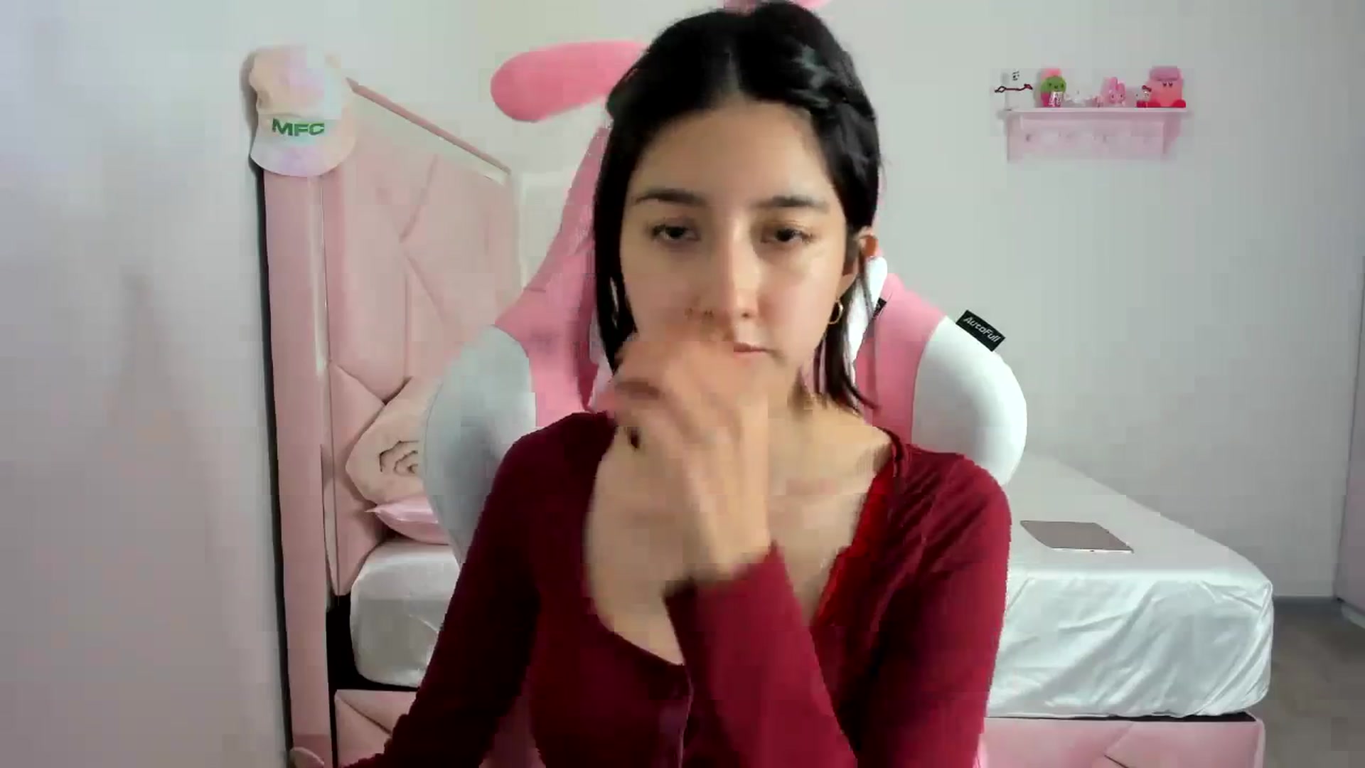 Gallery image thumbnail from Cherrycute666's myfreecams stream on, 02/17/2024, 03:44 image 16 of 20