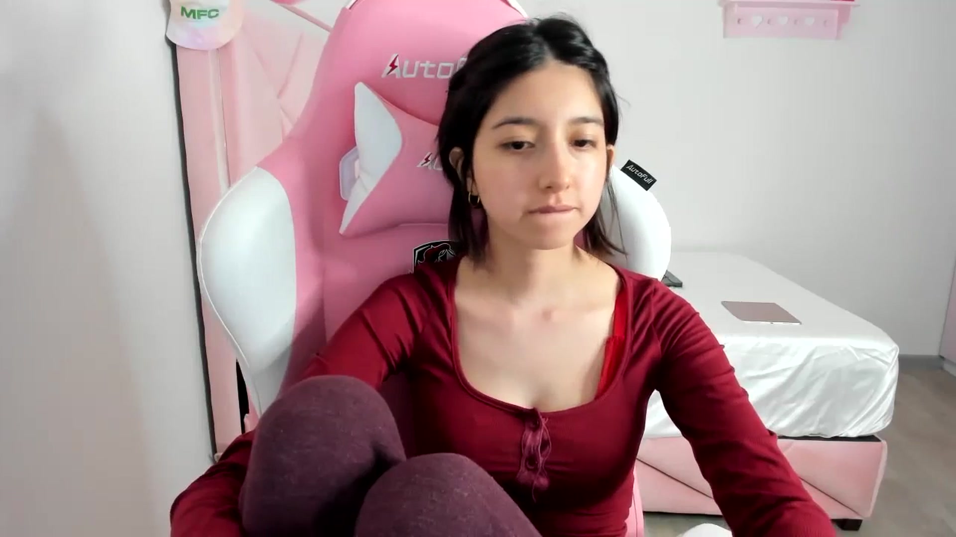 Gallery image thumbnail from Cherrycute666's myfreecams stream on, 02/17/2024, 03:44 image 15 of 20