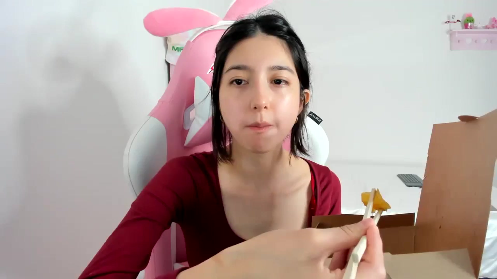 Gallery image thumbnail from Cherrycute666's myfreecams stream on, 02/17/2024, 03:44 image 1 of 20