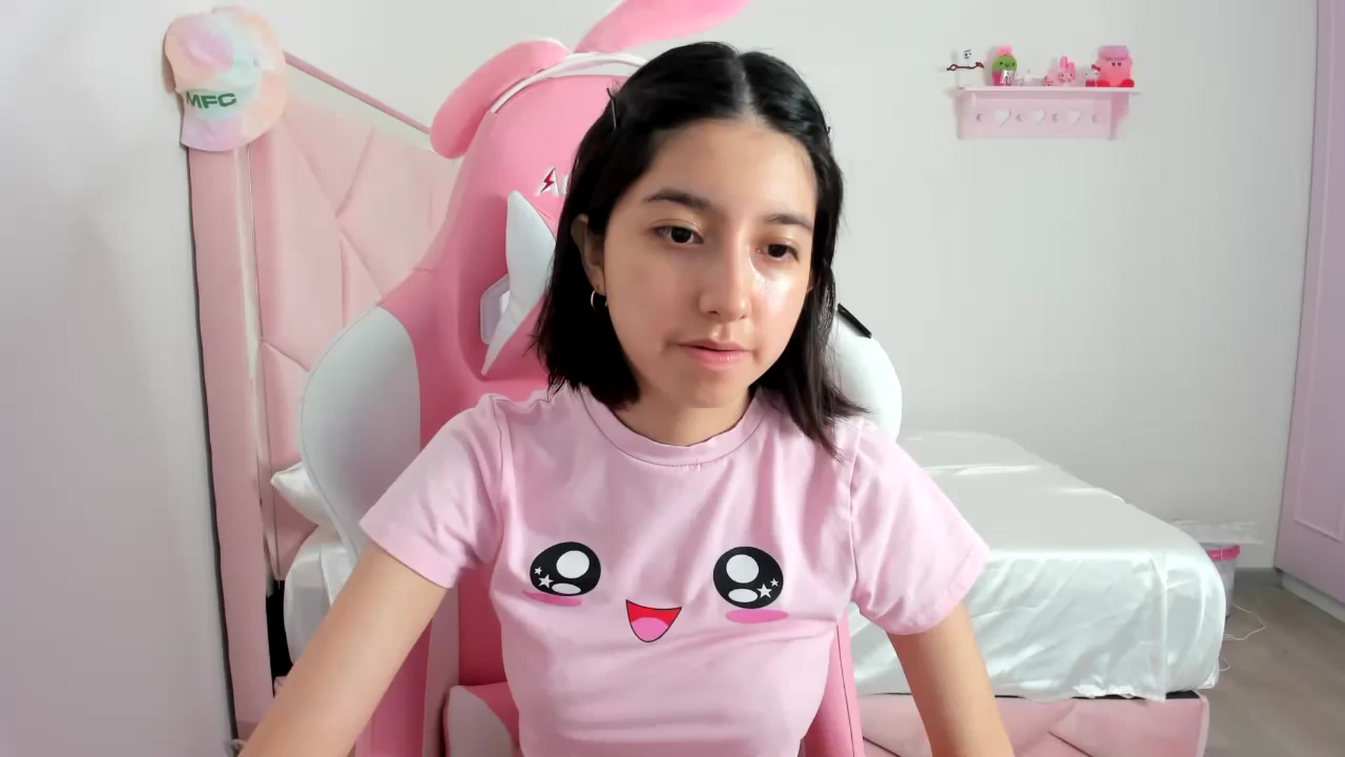 Gallery image thumbnail from Cherrycute666's myfreecams stream on, 02/18/2024, 11:09 image 19 of 20