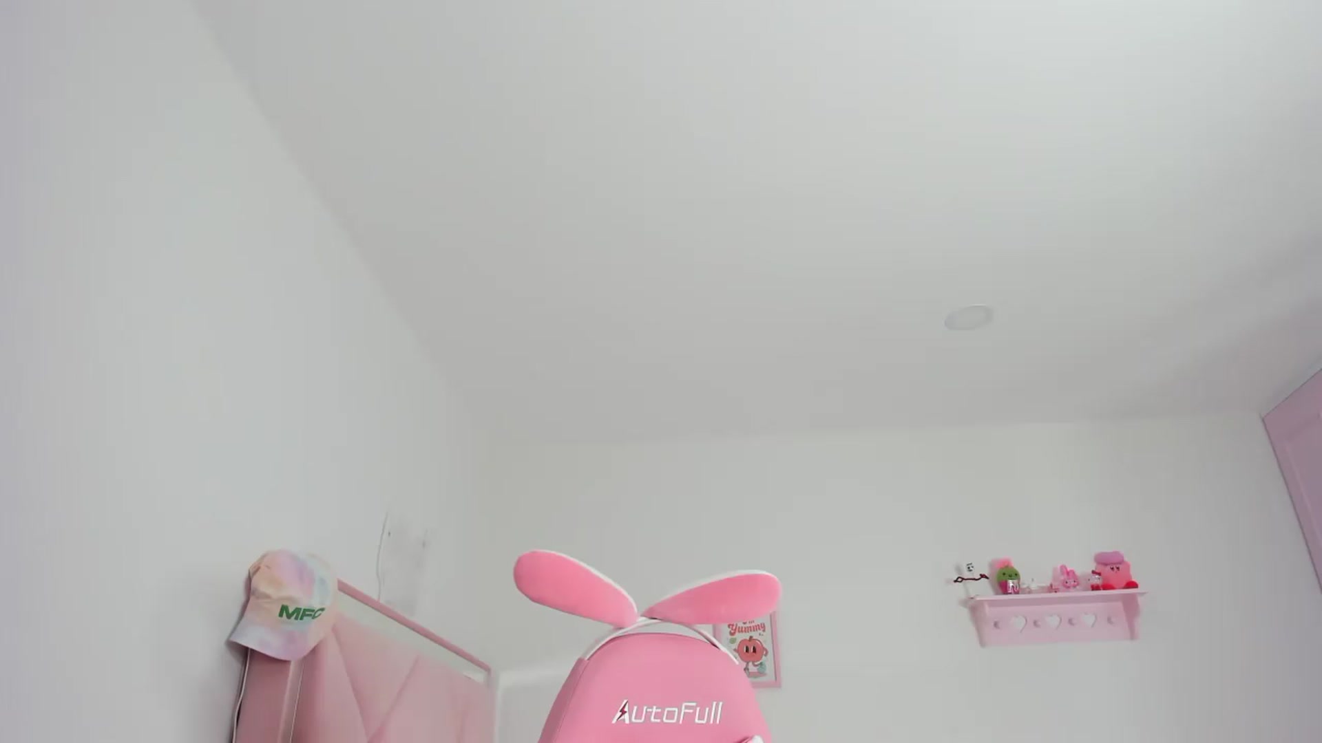 Gallery image thumbnail from Cherrycute666's myfreecams stream on, 02/20/2024, 08:57 image 8 of 20