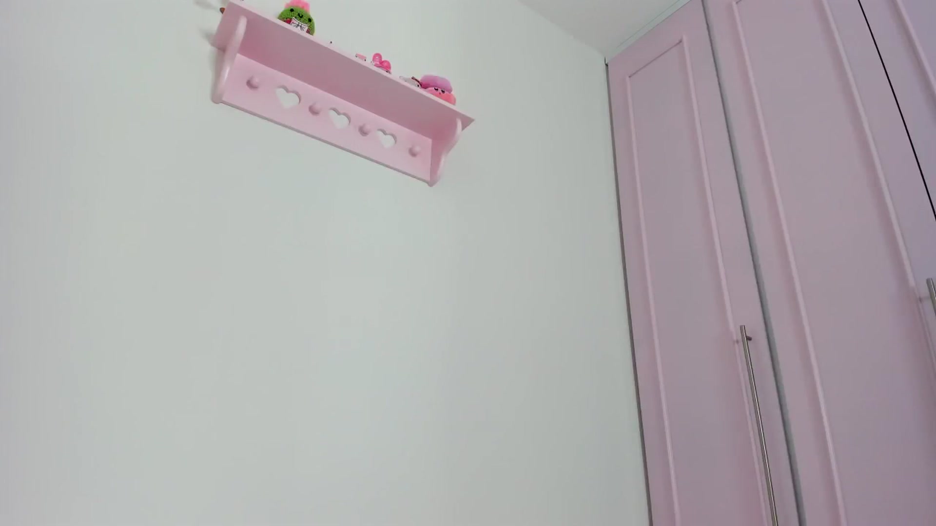 Gallery image thumbnail from Cherrycute666's myfreecams stream on, 02/20/2024, 09:46 image 5 of 20