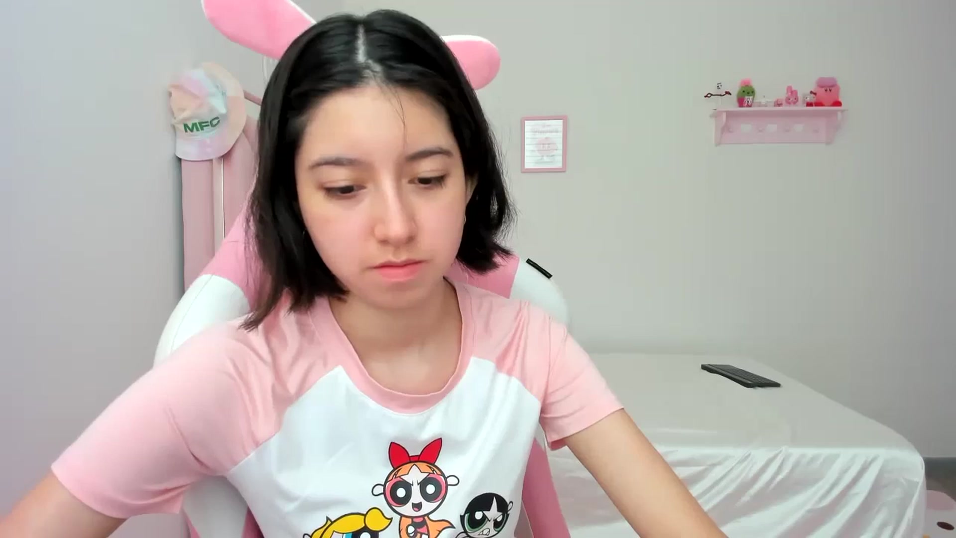 Gallery image thumbnail from Cherrycute666's myfreecams stream on, 02/25/2024, 17:16 image 2 of 20