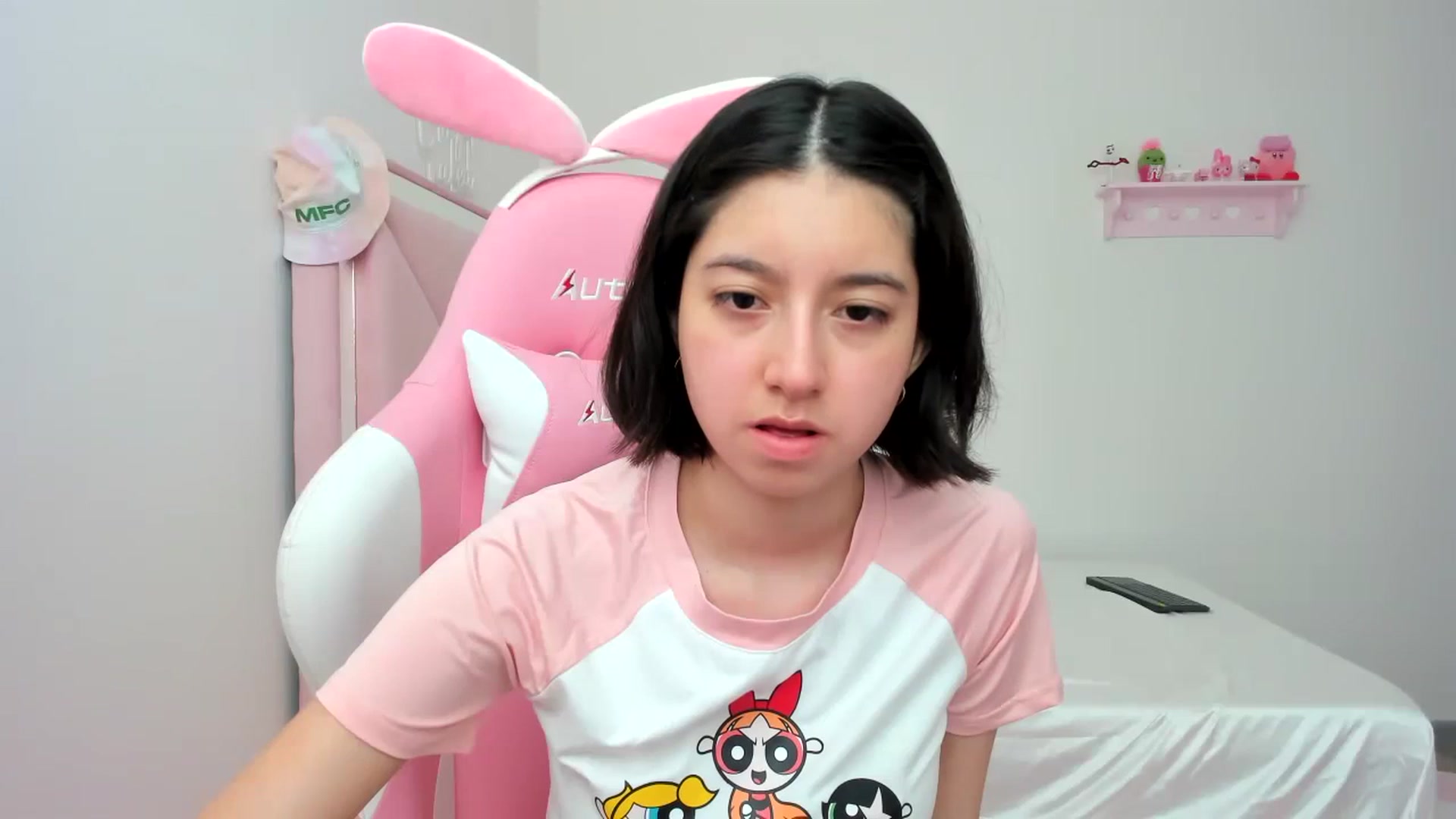 Gallery image thumbnail from Cherrycute666's myfreecams stream on, 02/25/2024, 17:16 image 19 of 20
