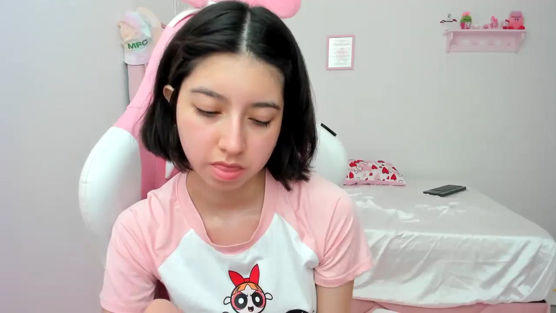 Gallery image thumbnail from Cherrycute666's myfreecams stream on, 02/25/2024, 18:40 image 2 of 20