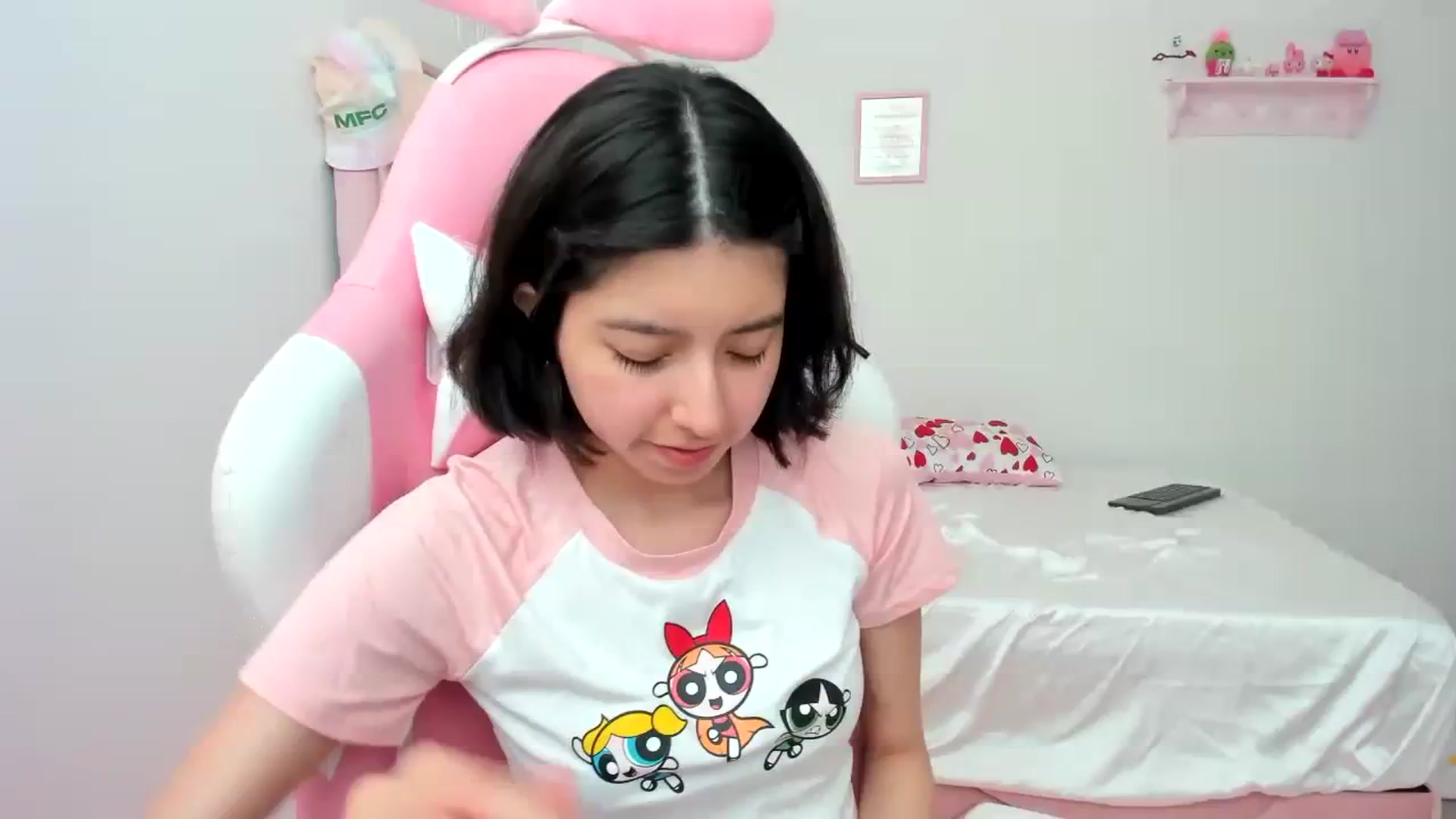 Gallery image thumbnail from Cherrycute666's myfreecams stream on, 02/25/2024, 18:40 image 1 of 20