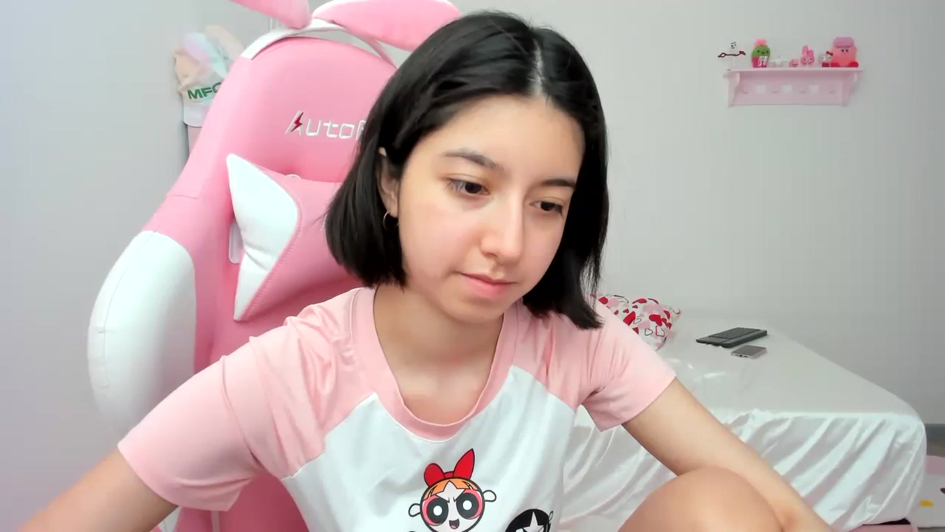 Gallery image thumbnail from Cherrycute666's myfreecams stream on, 02/25/2024, 21:19 image 2 of 20