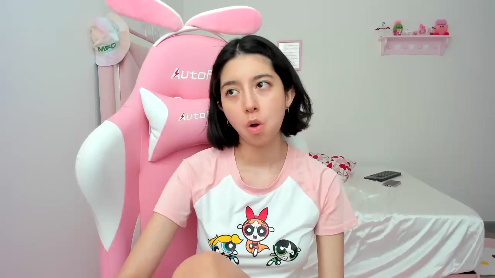 Gallery image thumbnail from Cherrycute666's myfreecams stream on, 02/25/2024, 21:19 image 1 of 20