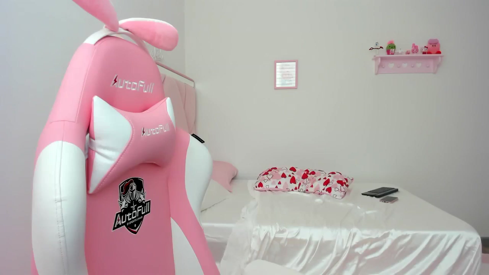 Gallery image thumbnail from Cherrycute666's myfreecams stream on, 02/25/2024, 21:19 image 5 of 20