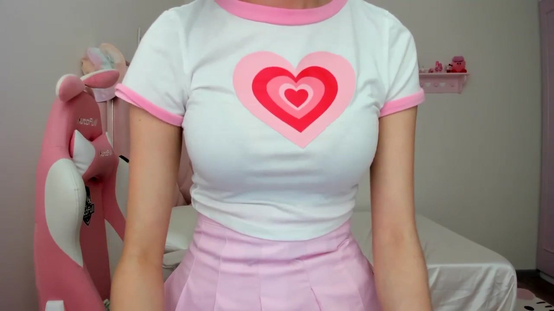 Gallery image thumbnail from Cherrycute666's myfreecams stream on, 02/27/2024, 24:03 image 10 of 20