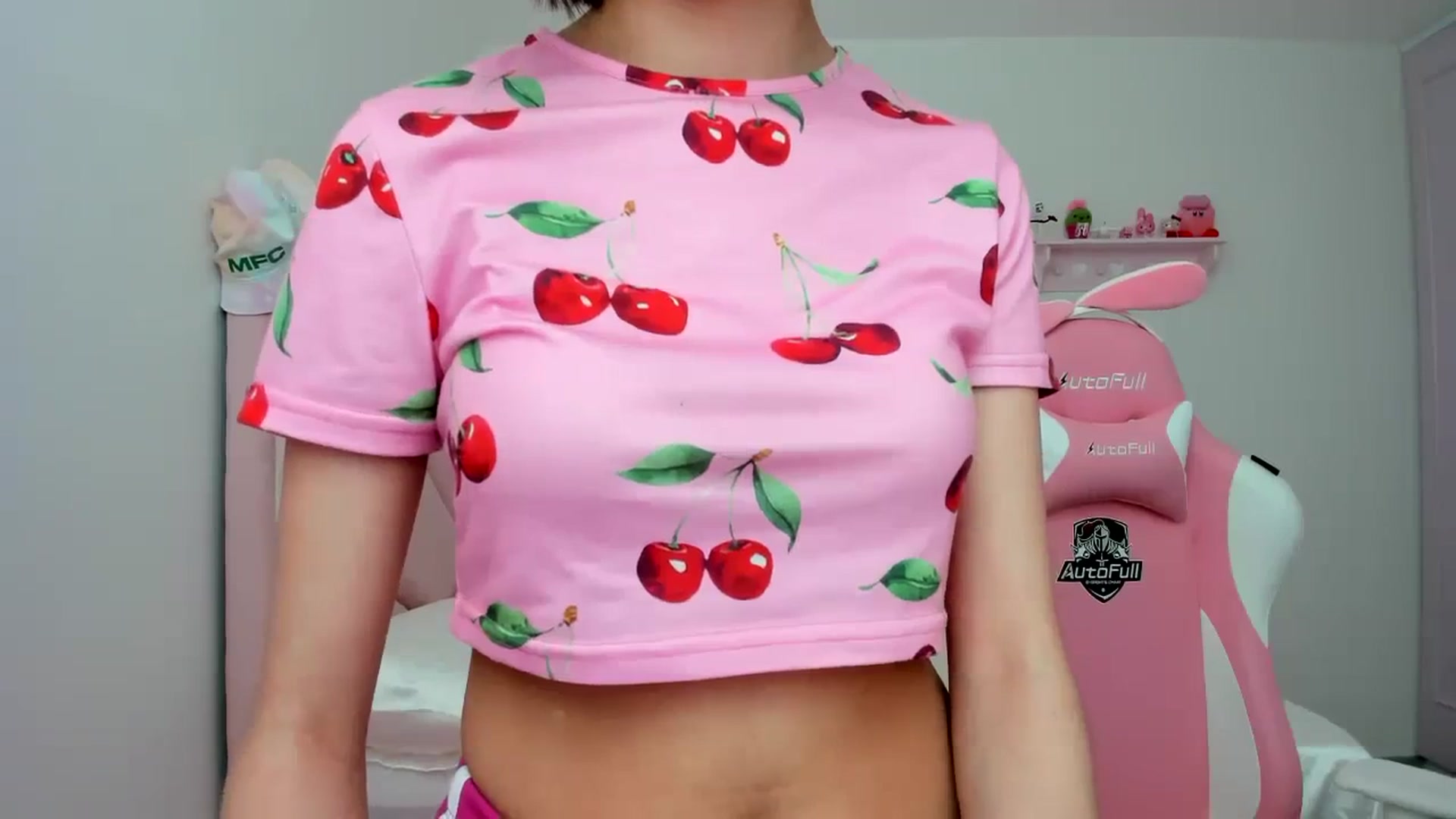 Gallery image thumbnail from Cherrycute666's myfreecams stream on, 02/27/2024, 22:59 image 6 of 20