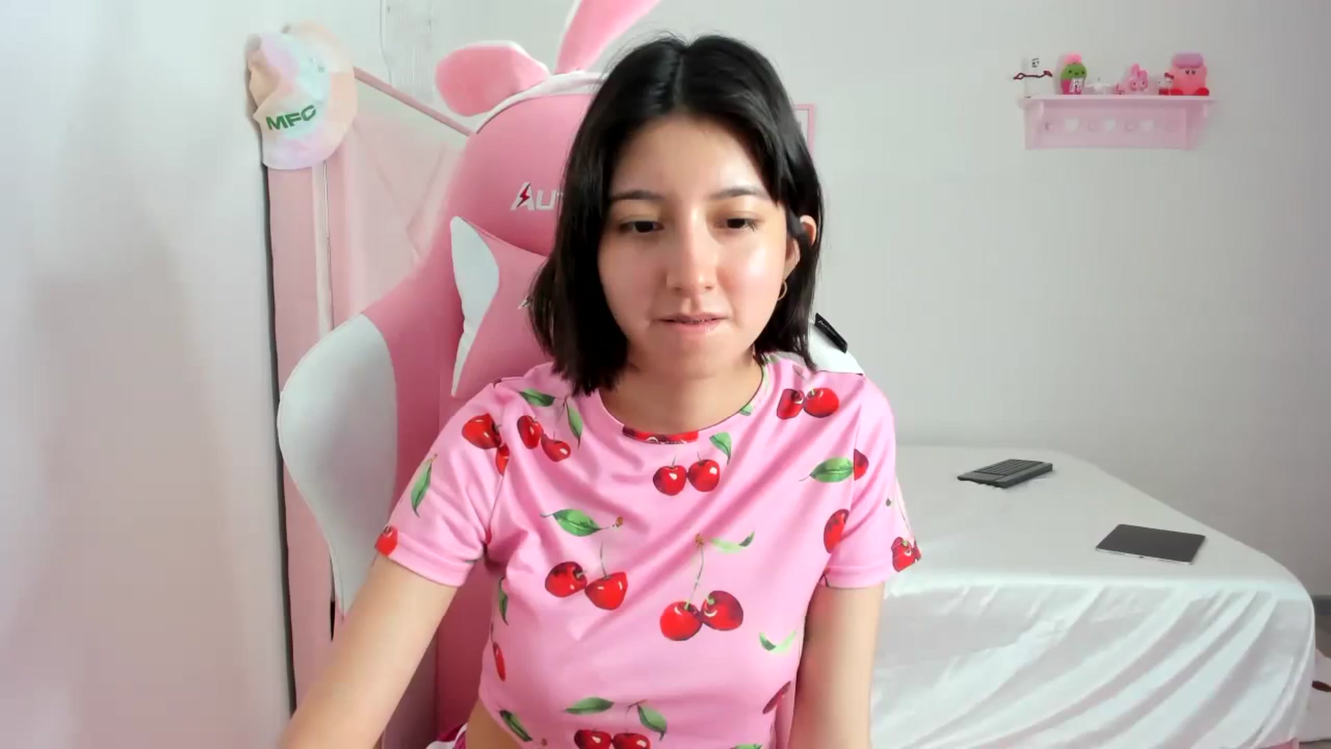 Gallery image thumbnail from Cherrycute666's myfreecams stream on, 02/28/2024, 04:10 image 8 of 20