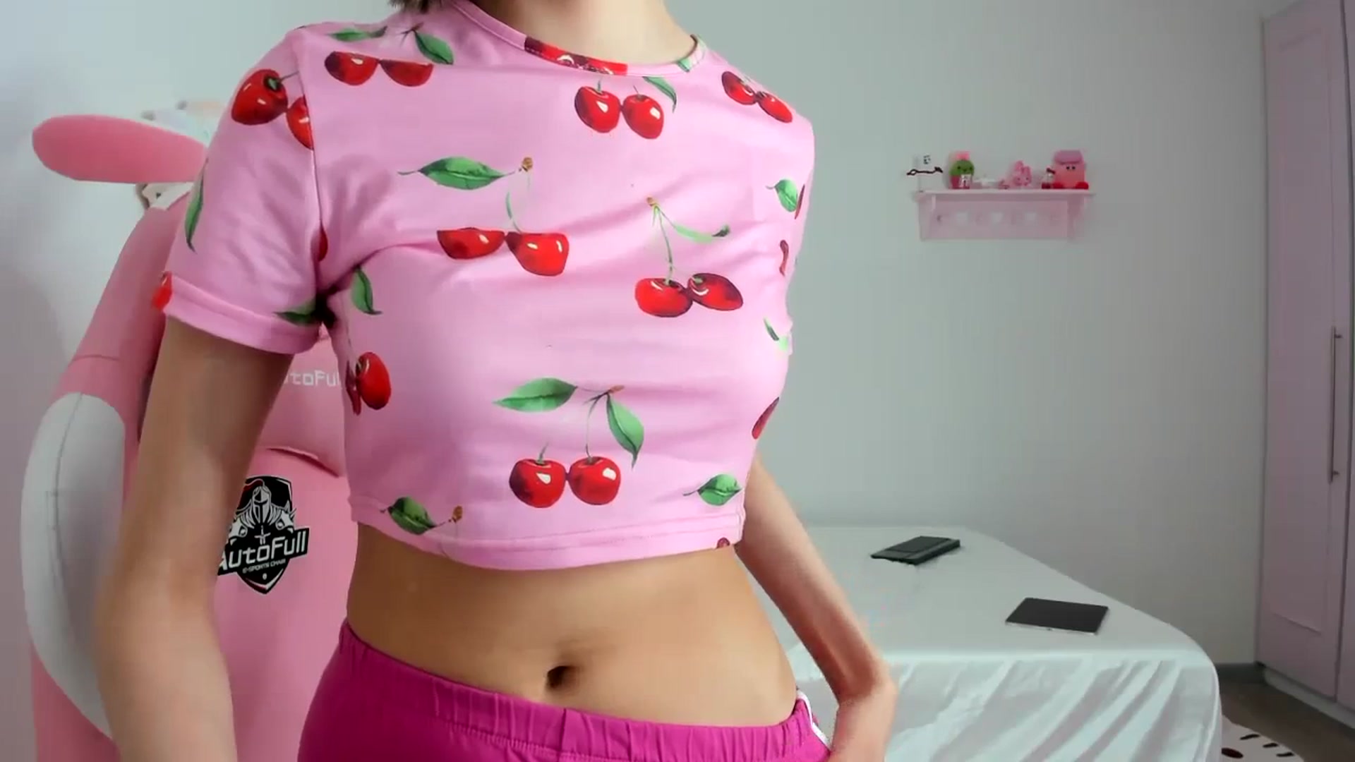Gallery image thumbnail from Cherrycute666's myfreecams stream on, 02/28/2024, 04:10 image 4 of 20