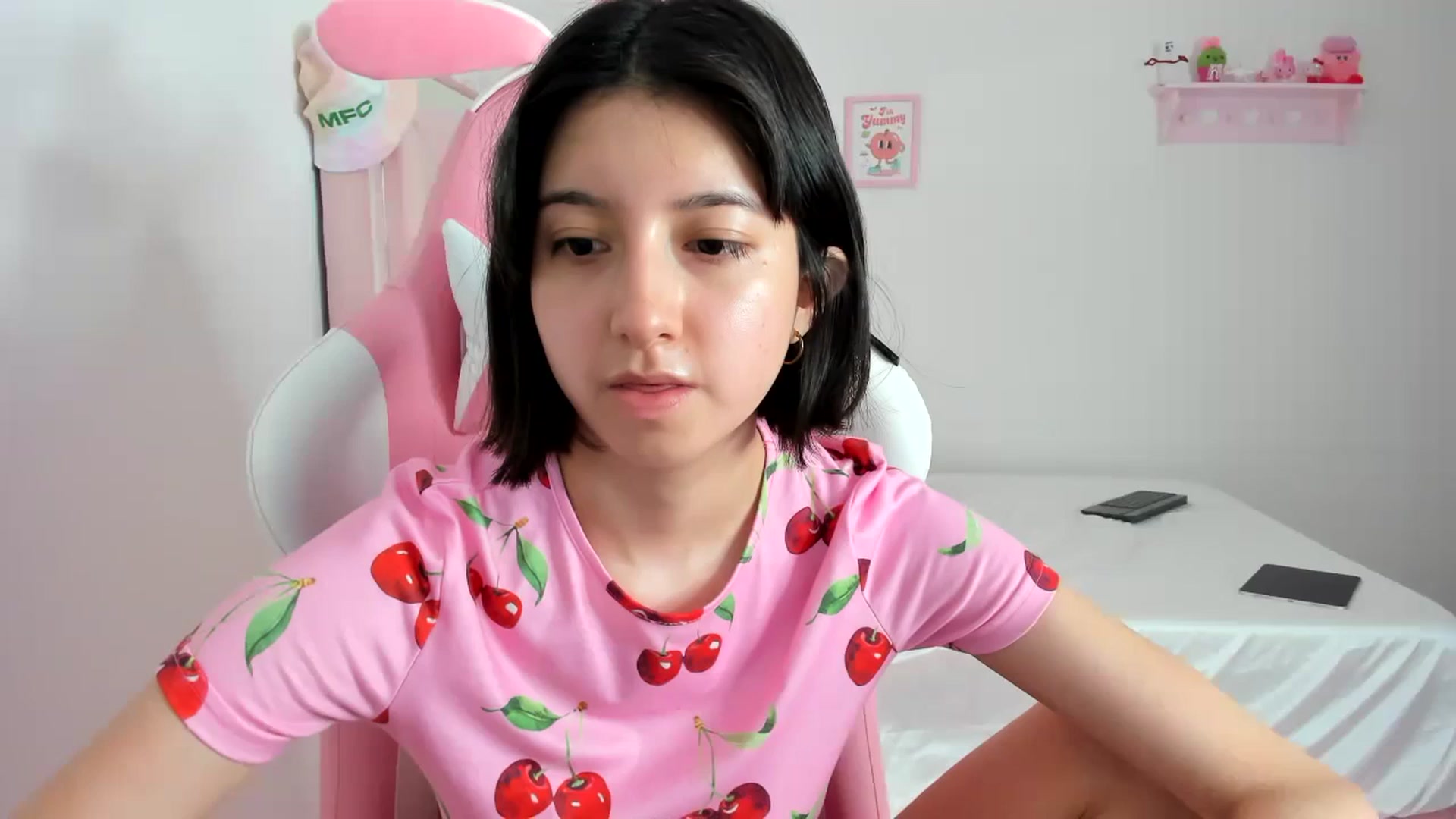 Gallery image thumbnail from Cherrycute666's myfreecams stream on, 02/28/2024, 04:10 image 1 of 20