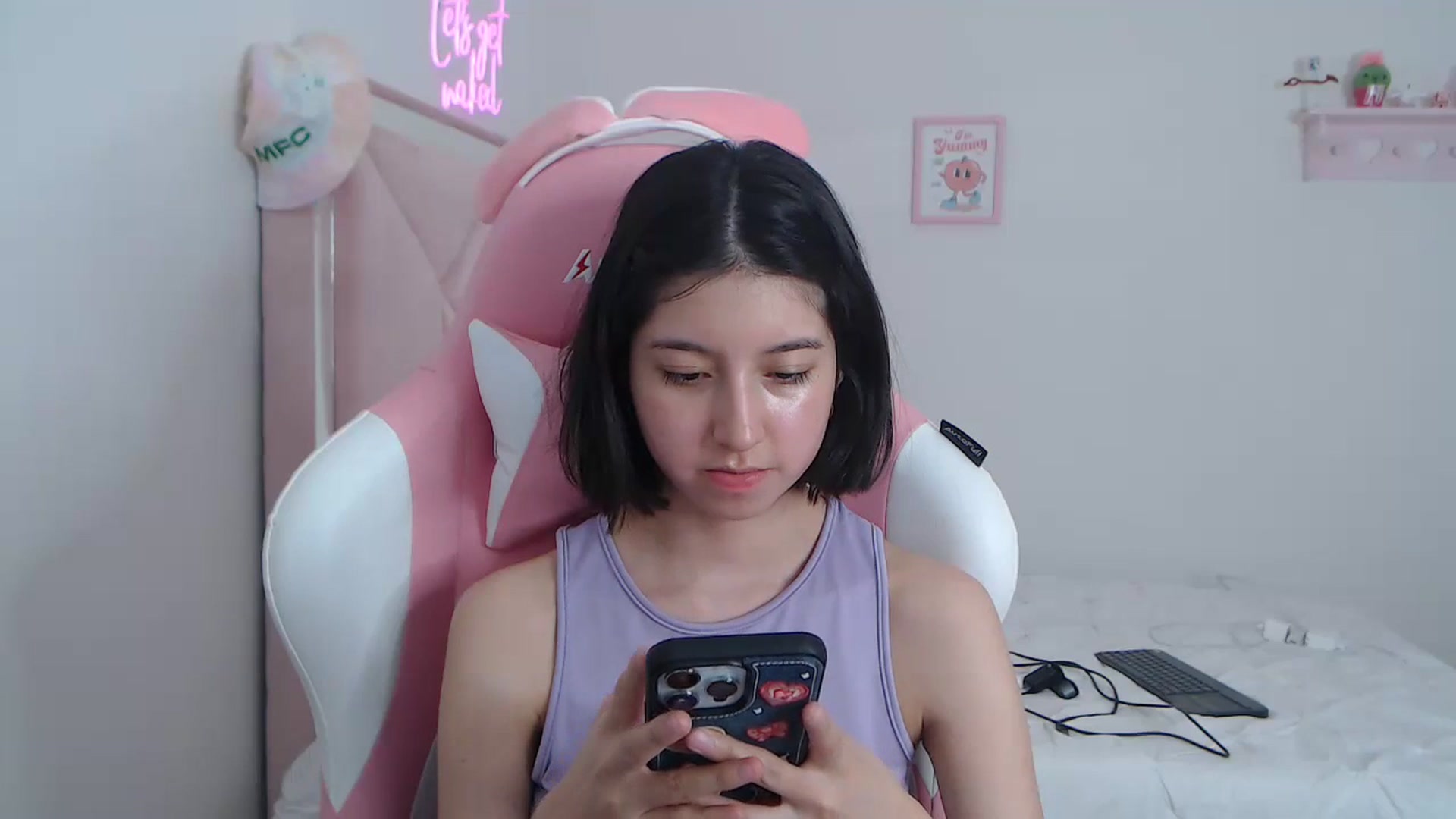 Gallery image thumbnail from Cherrycute666's myfreecams stream on, 02/29/2024, 24:00 image 10 of 20