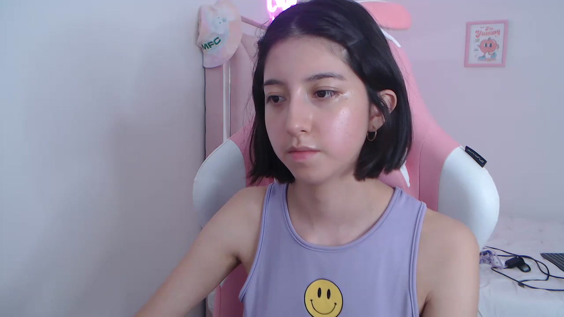 Gallery image thumbnail from Cherrycute666's myfreecams stream on, 02/29/2024, 24:00 image 6 of 20