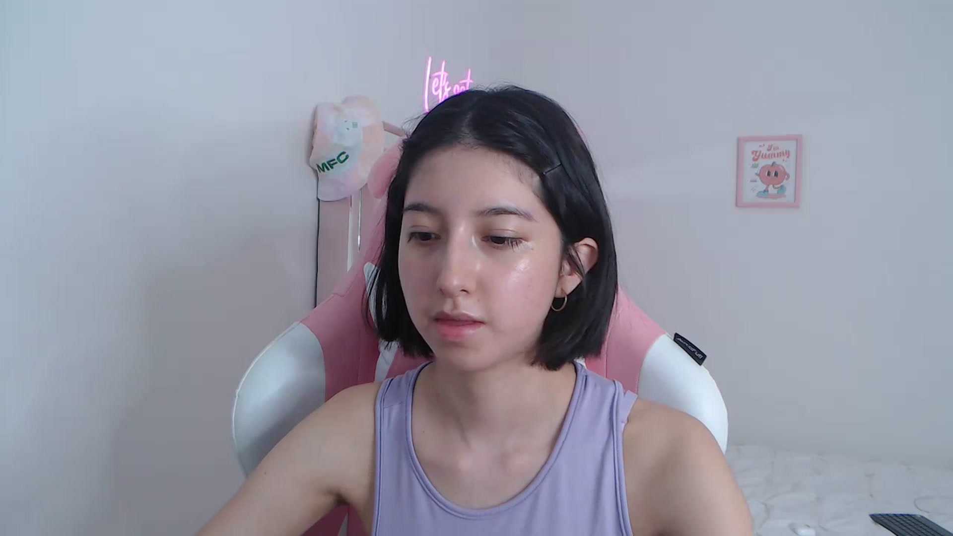 Gallery image thumbnail from Cherrycute666's myfreecams stream on, 02/29/2024, 24:00 image 20 of 20