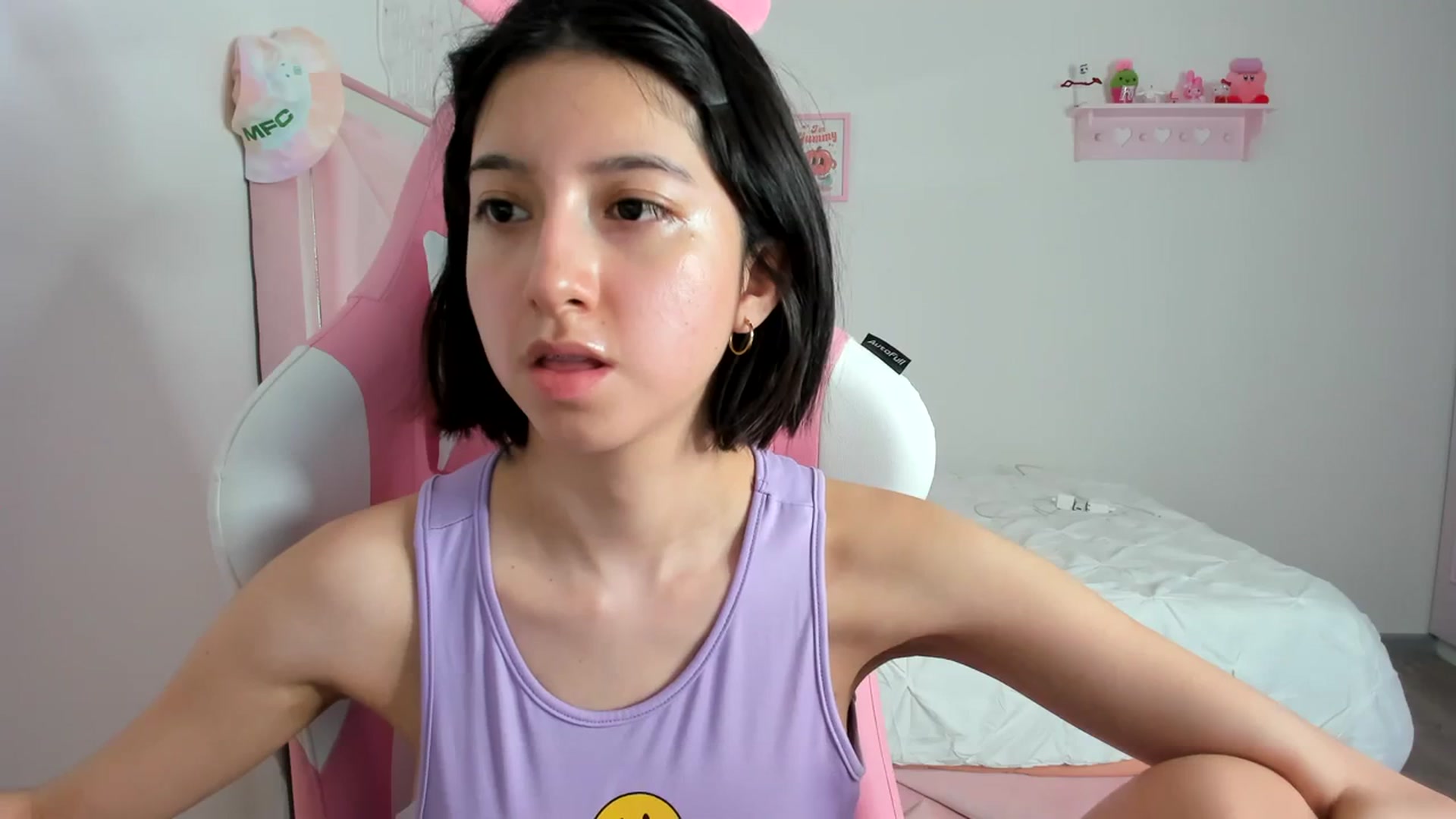 Gallery image thumbnail from Cherrycute666's myfreecams stream on, 02/29/2024, 03:30 image 12 of 20
