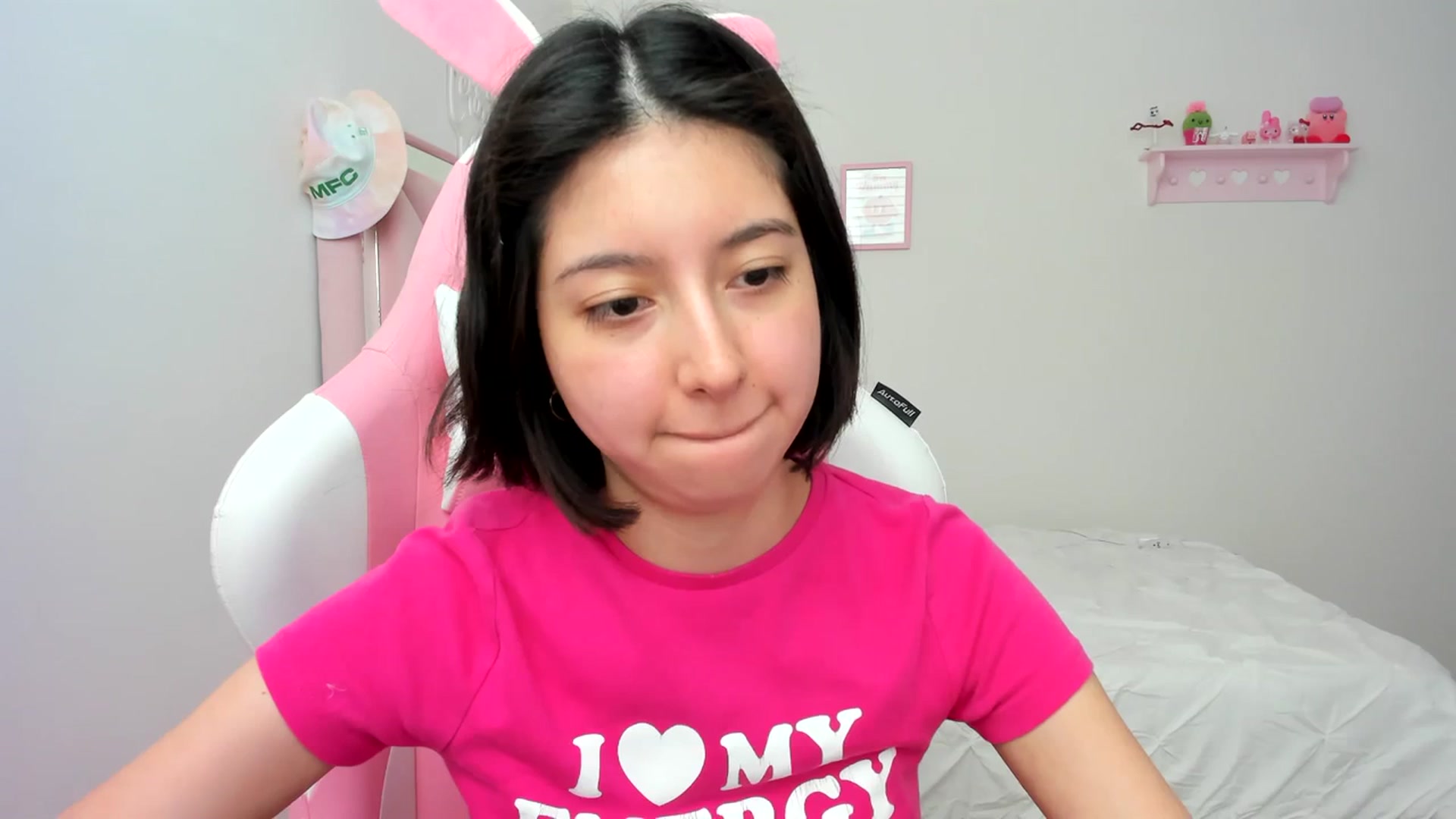 Gallery image thumbnail from Cherrycute666's myfreecams stream on, 02/29/2024, 20:04 image 16 of 20