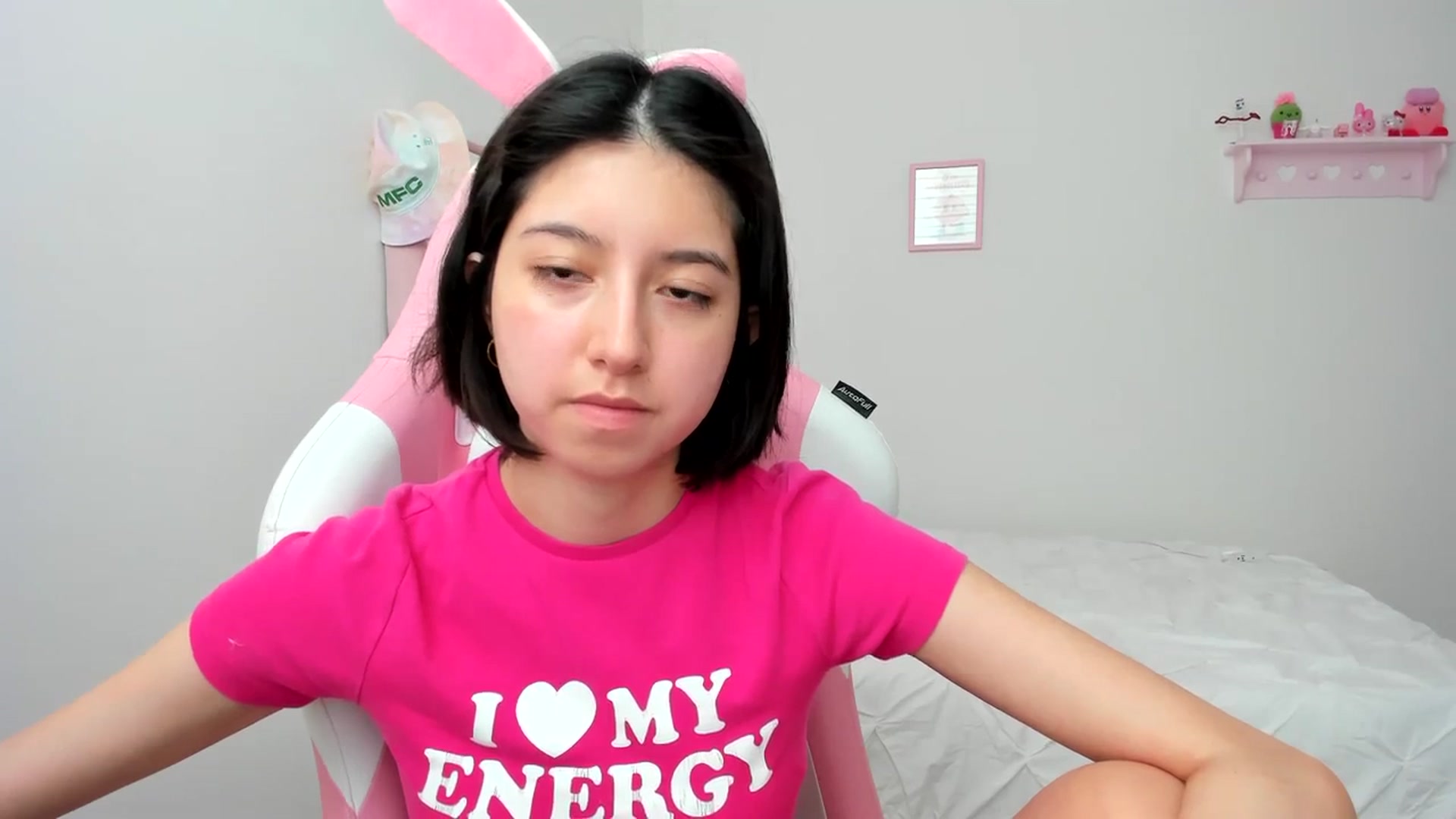 Gallery image thumbnail from Cherrycute666's myfreecams stream on, 02/29/2024, 20:04 image 13 of 20