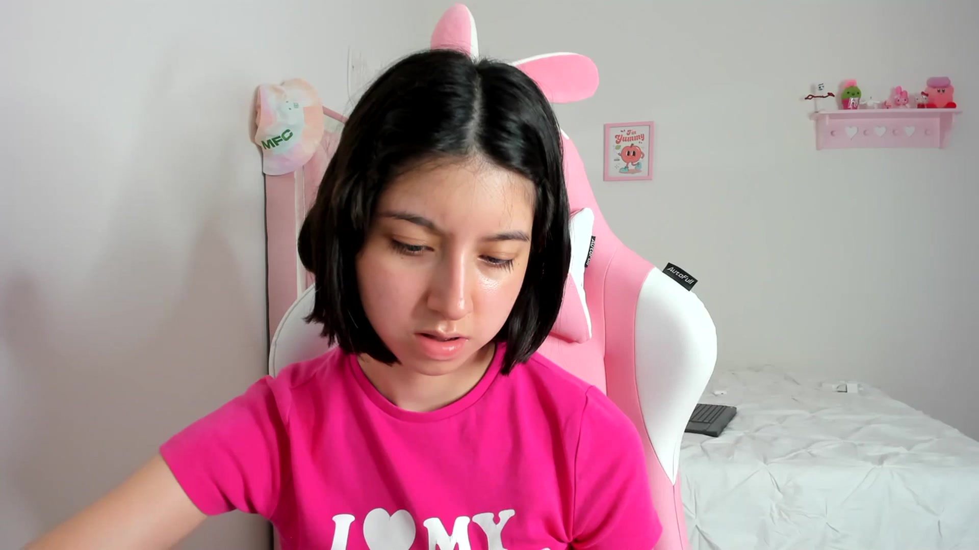 Gallery image thumbnail from Cherrycute666's myfreecams stream on, 03/01/2024, 06:59 image 19 of 20