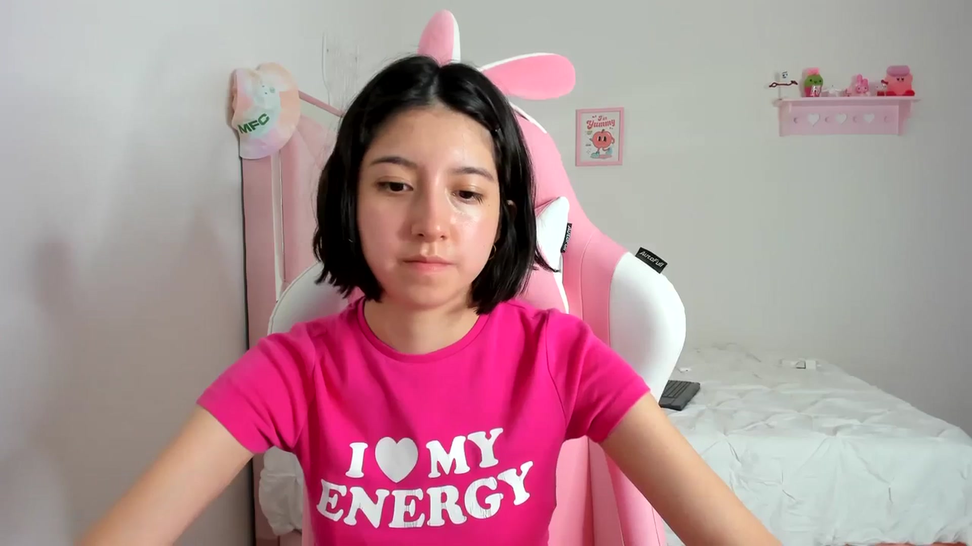 Gallery image thumbnail from Cherrycute666's myfreecams stream on, 03/01/2024, 07:24 image 13 of 20