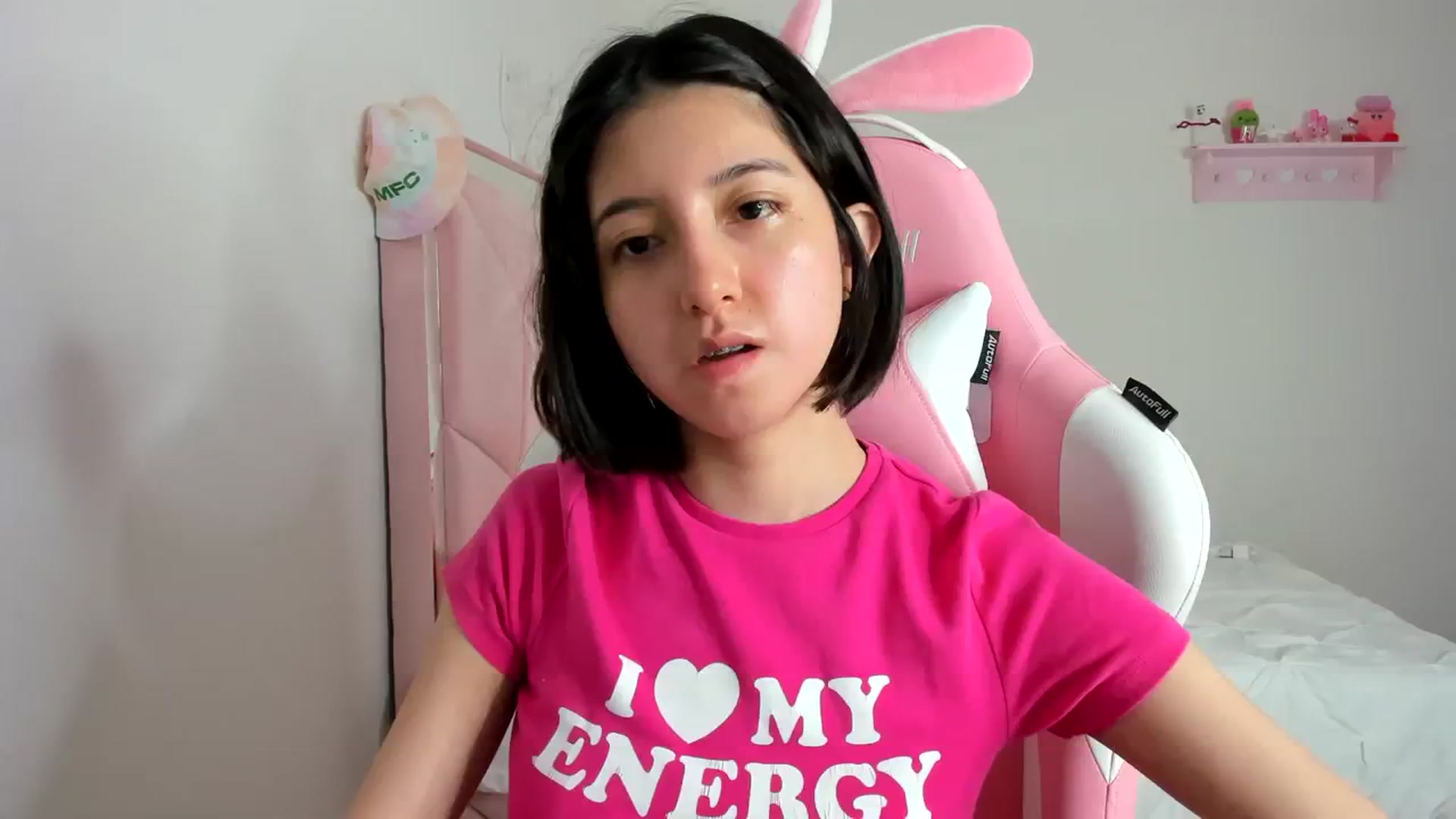 Gallery image thumbnail from Cherrycute666's myfreecams stream on, 03/01/2024, 07:24 image 1 of 20