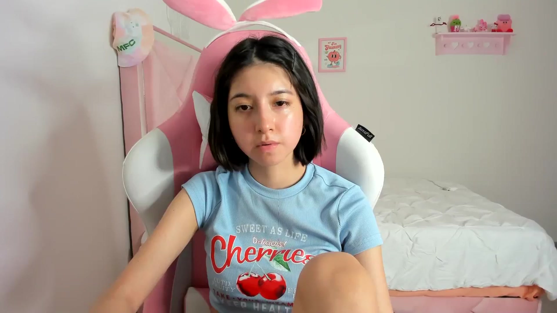 Gallery image thumbnail from Cherrycute666's myfreecams stream on, 03/02/2024, 01:26 image 10 of 20