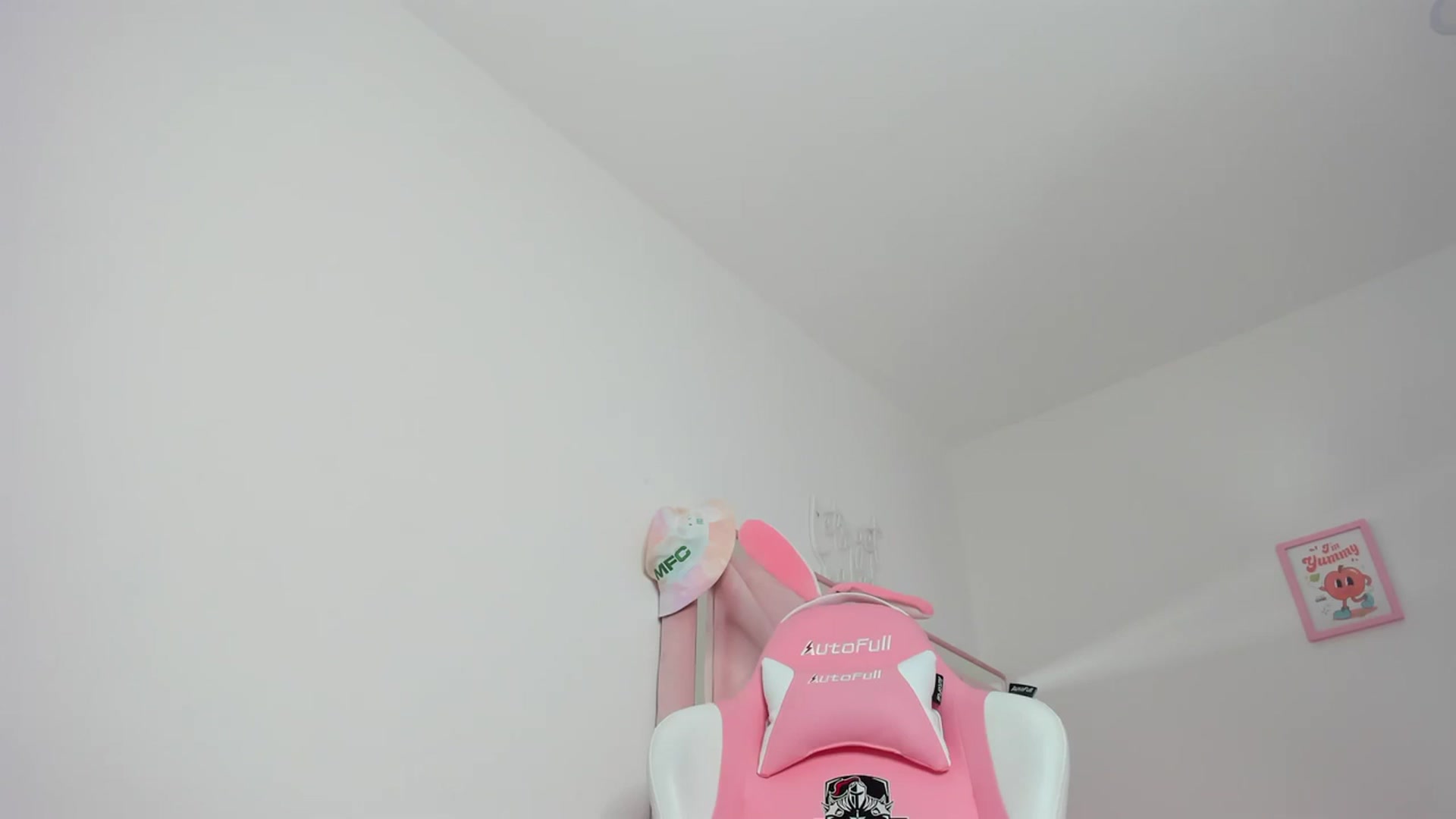 Gallery image thumbnail from Cherrycute666's myfreecams stream on, 03/02/2024, 05:13 image 8 of 20
