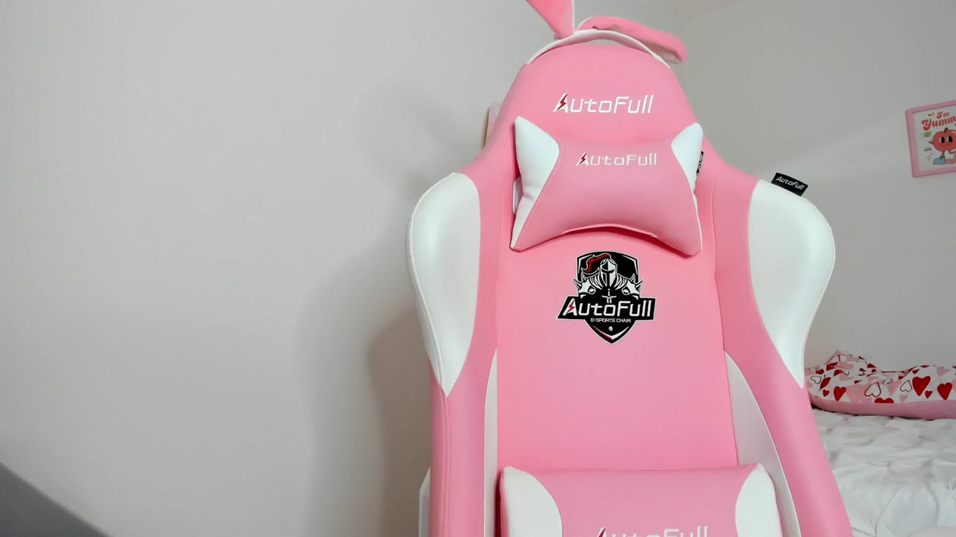 Gallery image thumbnail from Cherrycute666's myfreecams stream on, 03/02/2024, 05:13 image 10 of 20