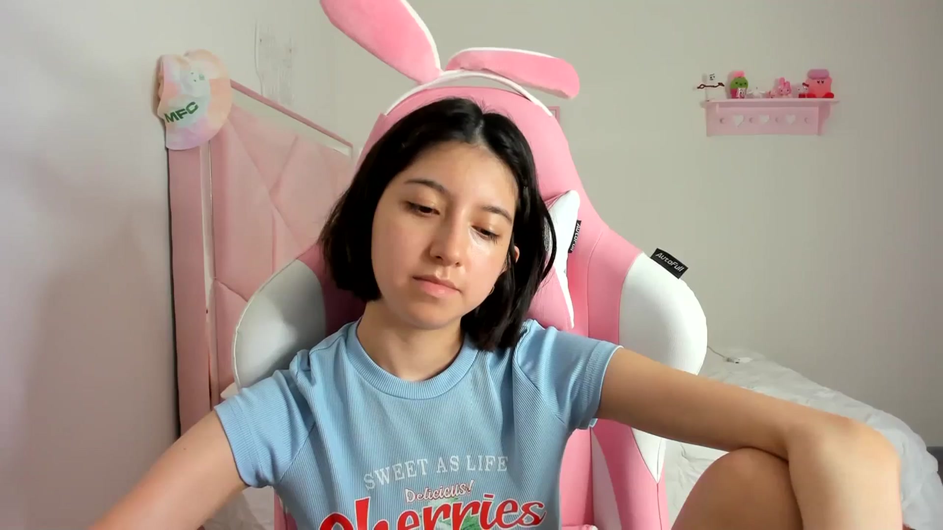 Gallery image thumbnail from Cherrycute666's myfreecams stream on, 03/02/2024, 06:48 image 16 of 20