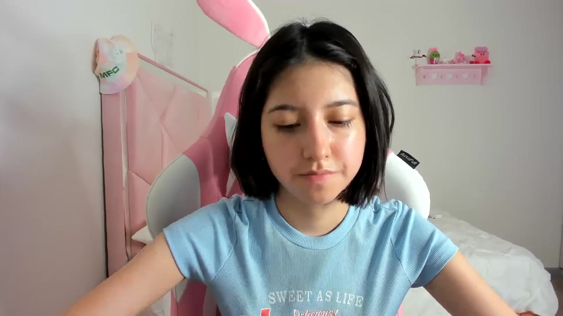 Gallery image thumbnail from Cherrycute666's myfreecams stream on, 03/02/2024, 06:48 image 19 of 20