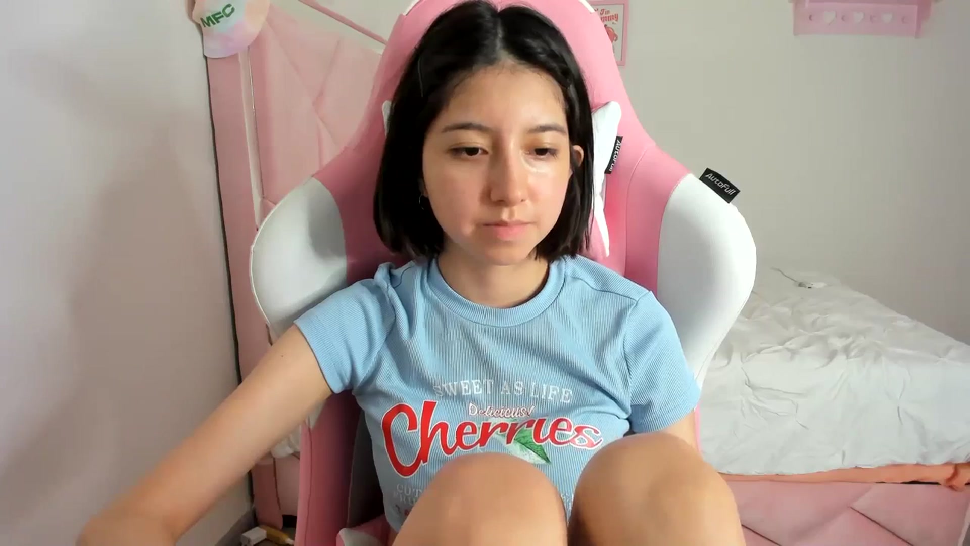 Gallery image thumbnail from Cherrycute666's myfreecams stream on, 03/02/2024, 08:48 image 11 of 20