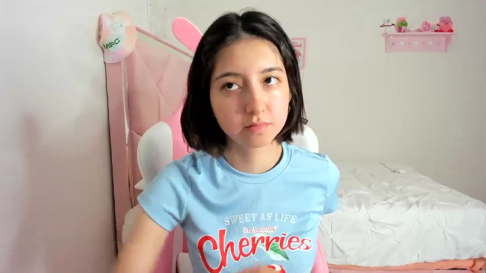 Gallery image thumbnail from Cherrycute666's myfreecams stream on, 03/02/2024, 08:48 image 14 of 20