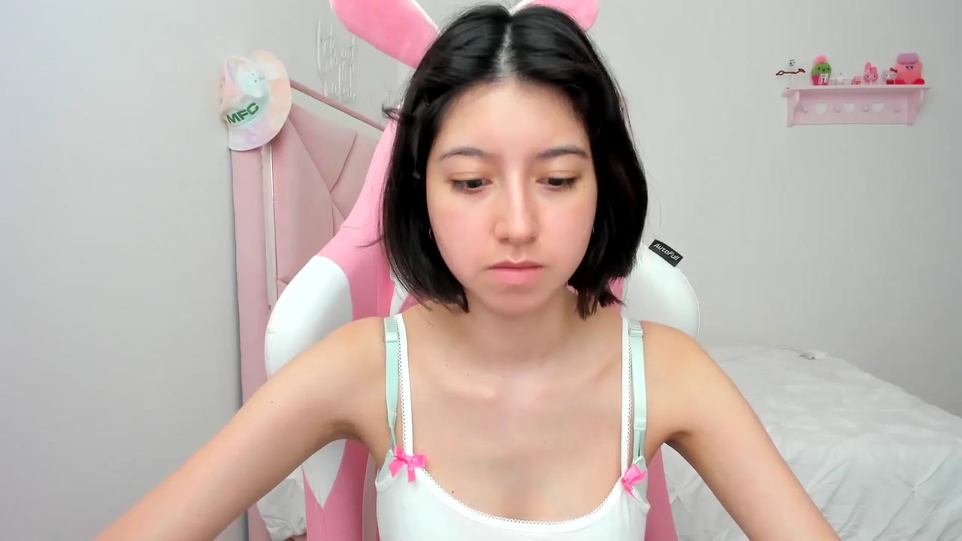 Gallery image thumbnail from Cherrycute666's myfreecams stream on, 03/02/2024, 23:02 image 12 of 20