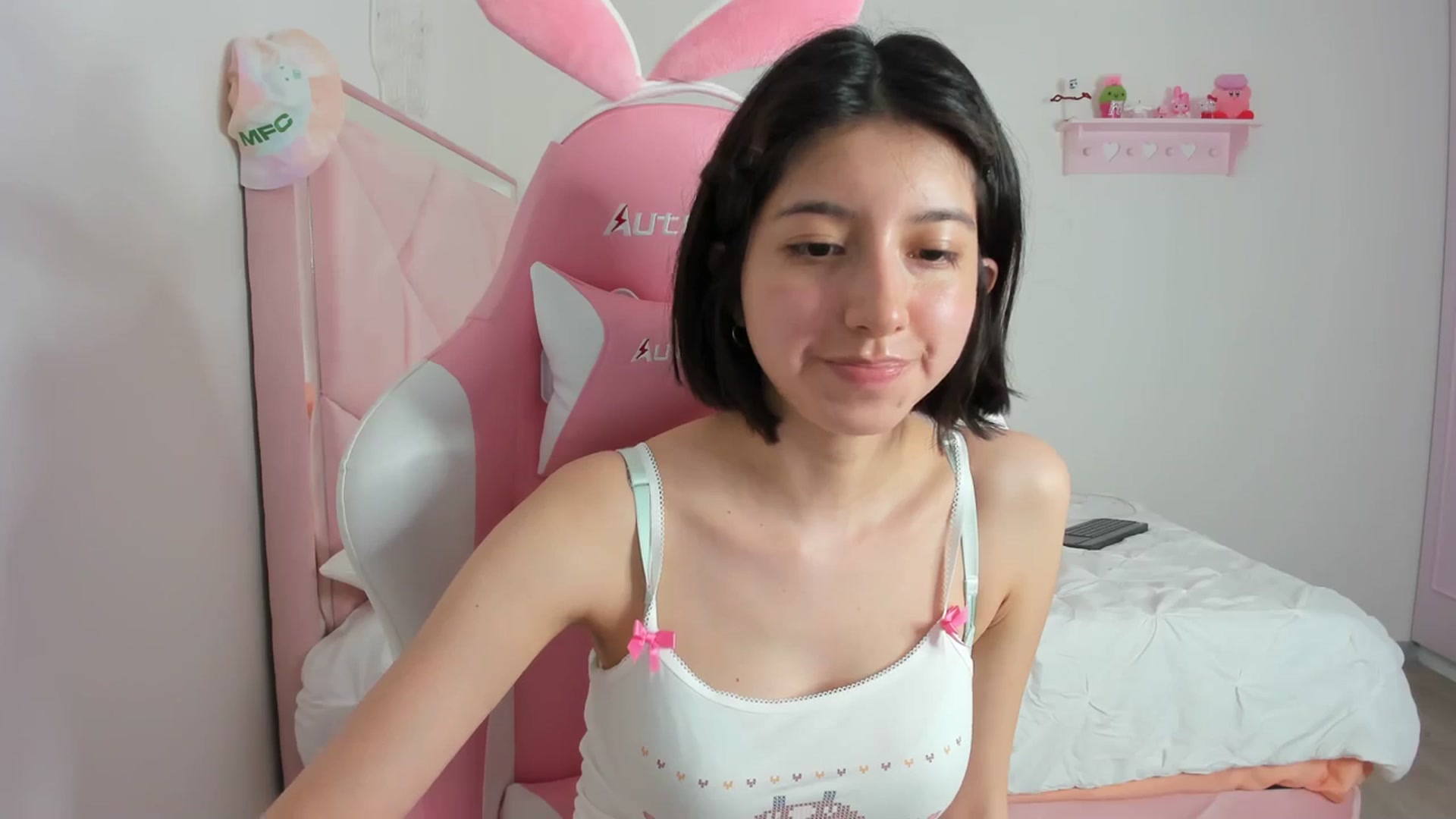 Gallery image thumbnail from Cherrycute666's myfreecams stream on, 03/03/2024, 06:53 image 3 of 20