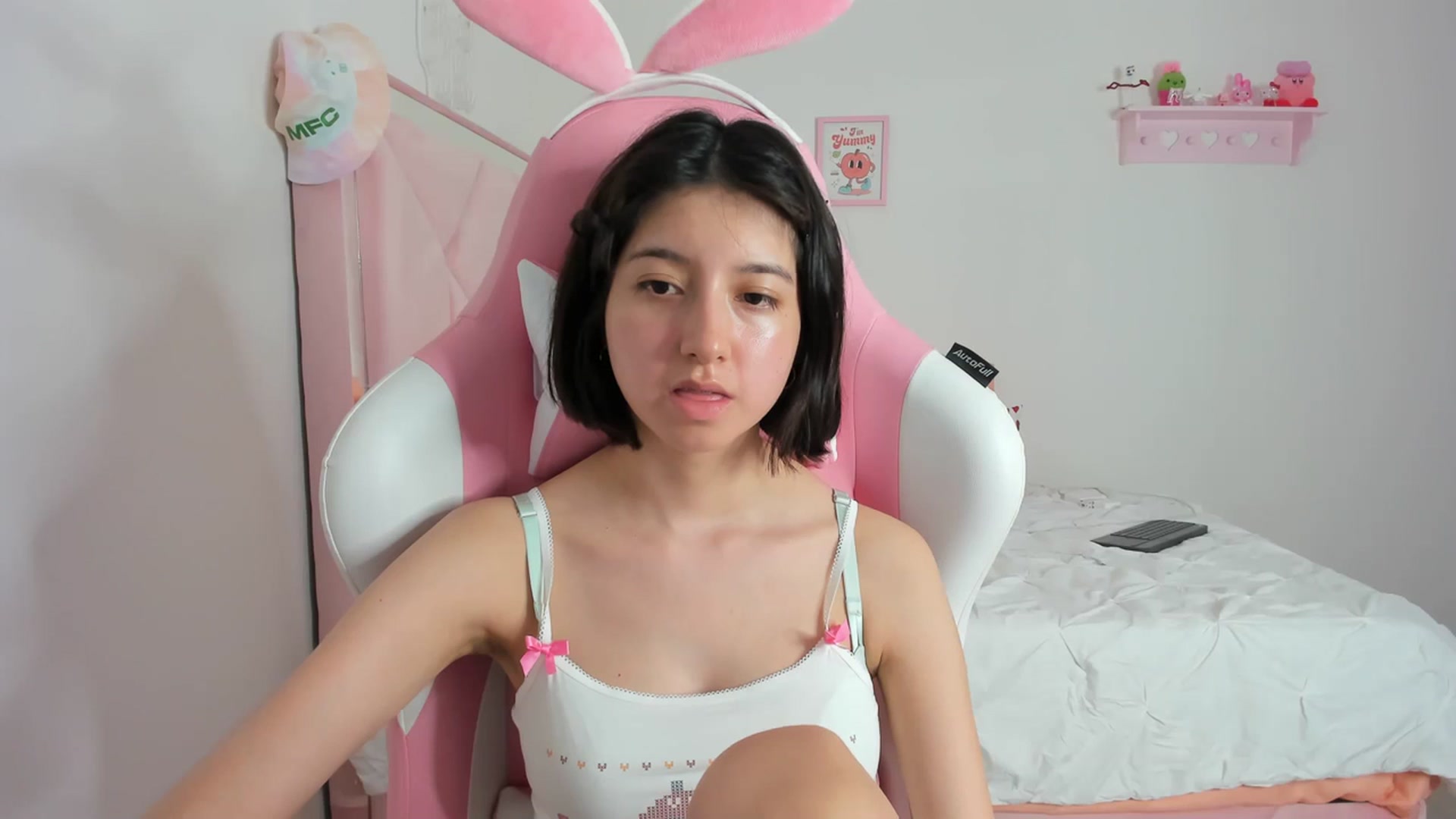 Gallery image thumbnail from Cherrycute666's myfreecams stream on, 03/03/2024, 06:53 image 4 of 20