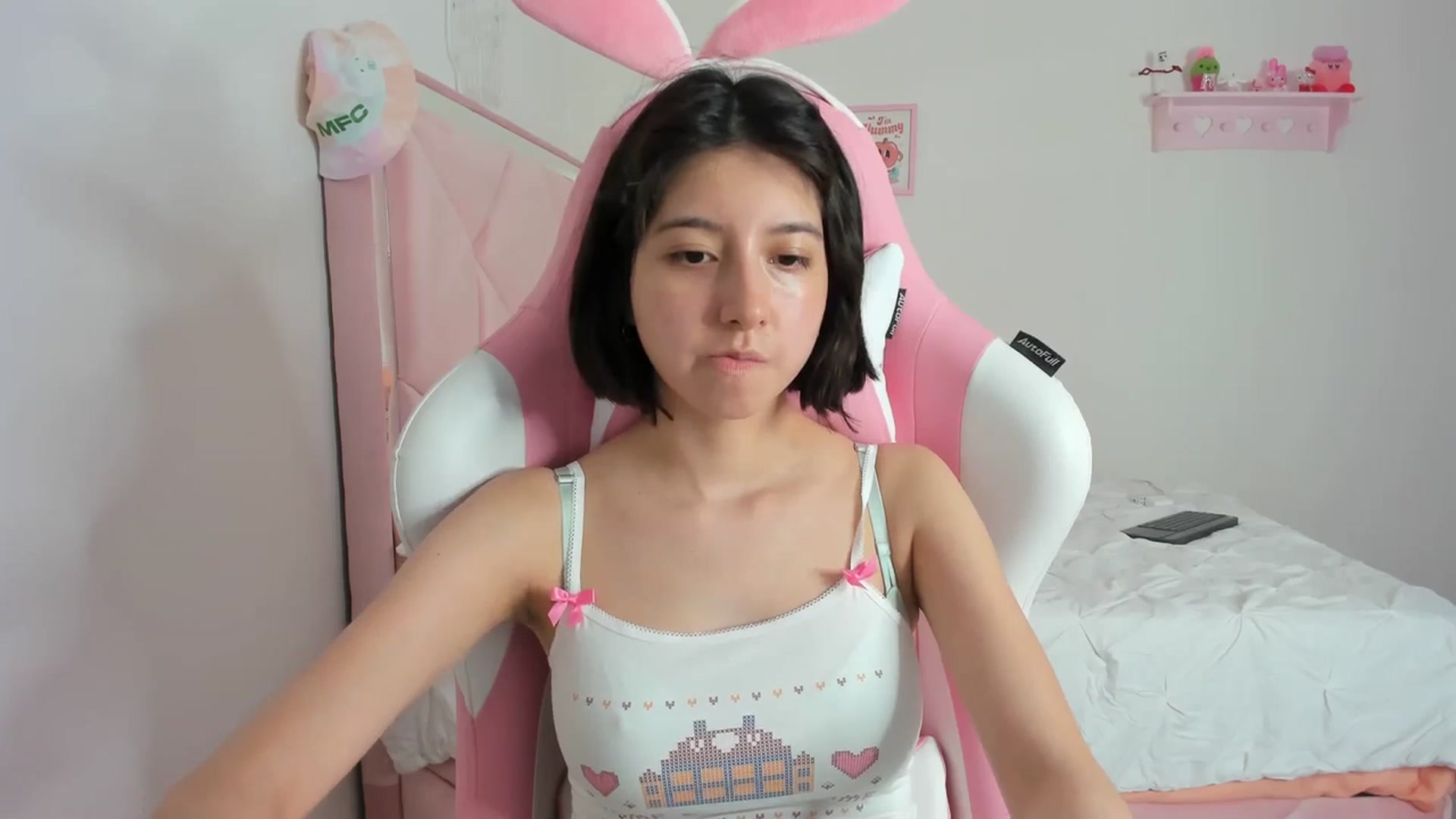 Gallery image thumbnail from Cherrycute666's myfreecams stream on, 03/03/2024, 11:25 image 4 of 20