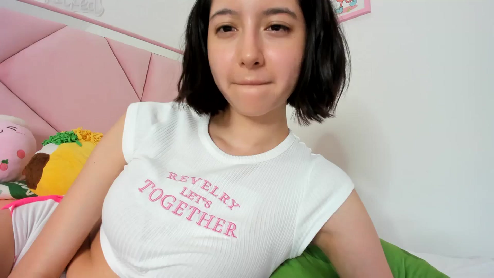 Gallery image thumbnail from Cherrycute666's myfreecams stream on, 03/05/2024, 03:55 image 18 of 20